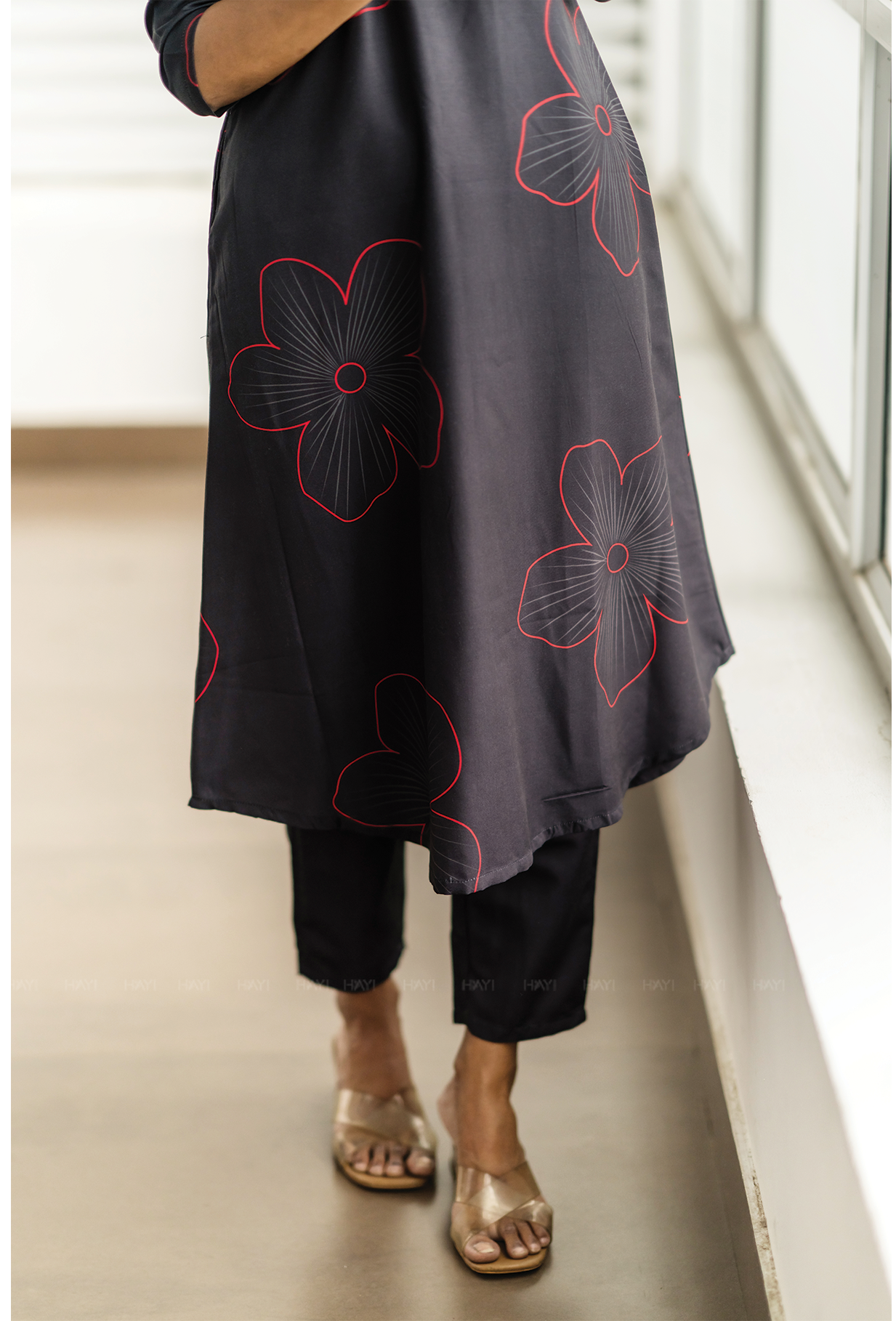 Tangle Black with Bloom N Dark floral printed Man-made Fibre Co Ords