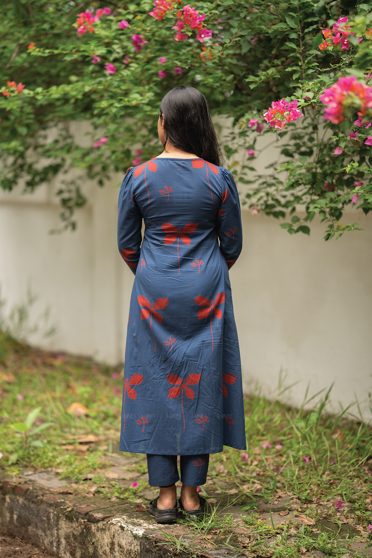 Dusky Wings Blue cotton blend Co-ord with V-Neck &amp; 3/4 Puff Sleeves