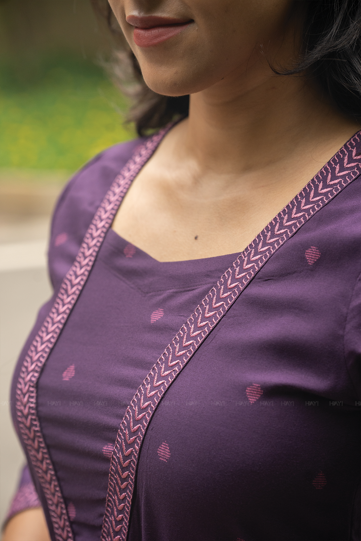 Violet Haze Viscose Dress with Sweetheart Neck &amp; Embroidery