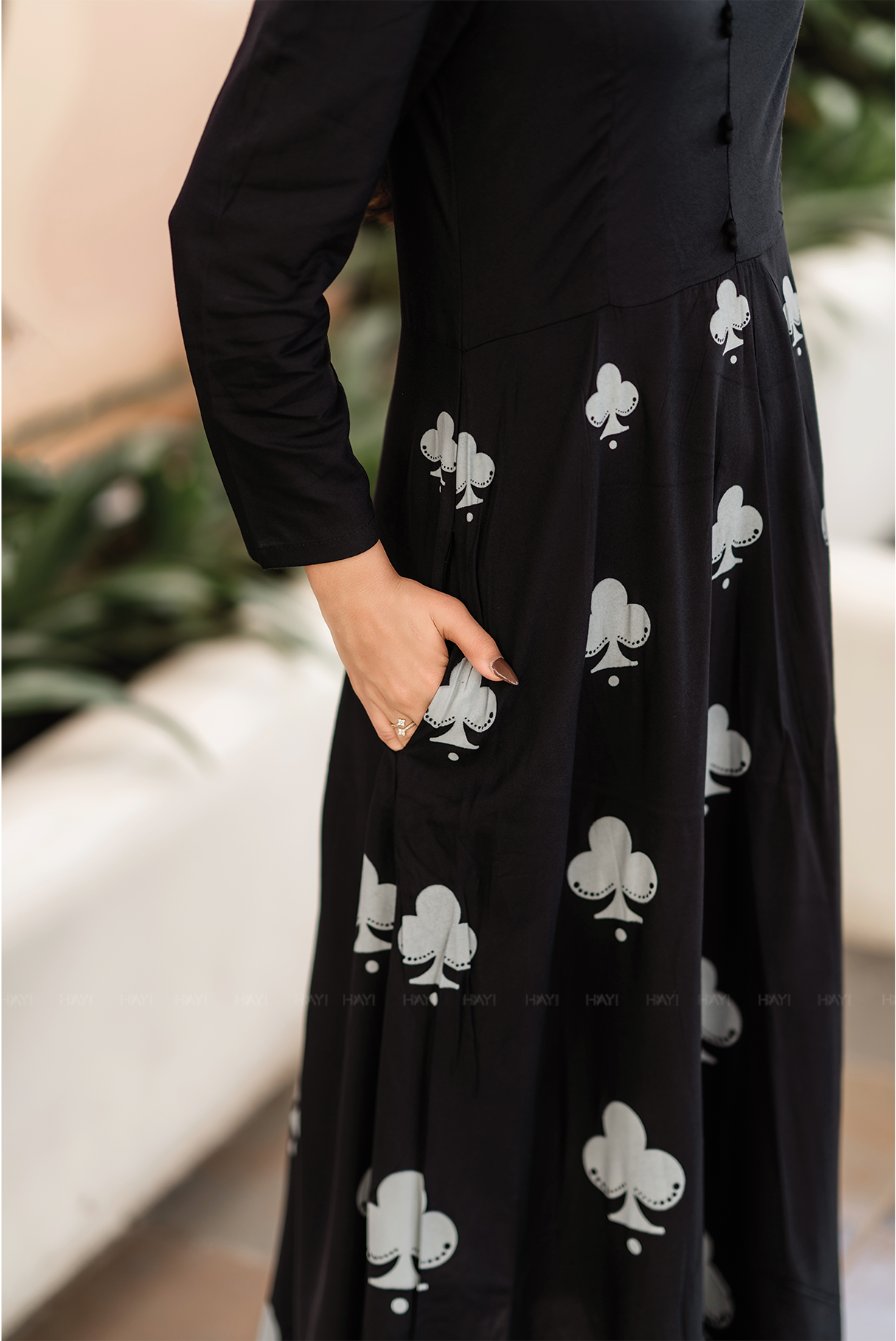 Clover Black Viscose Blend Dress with V-Neck and Light Puff Sleeves