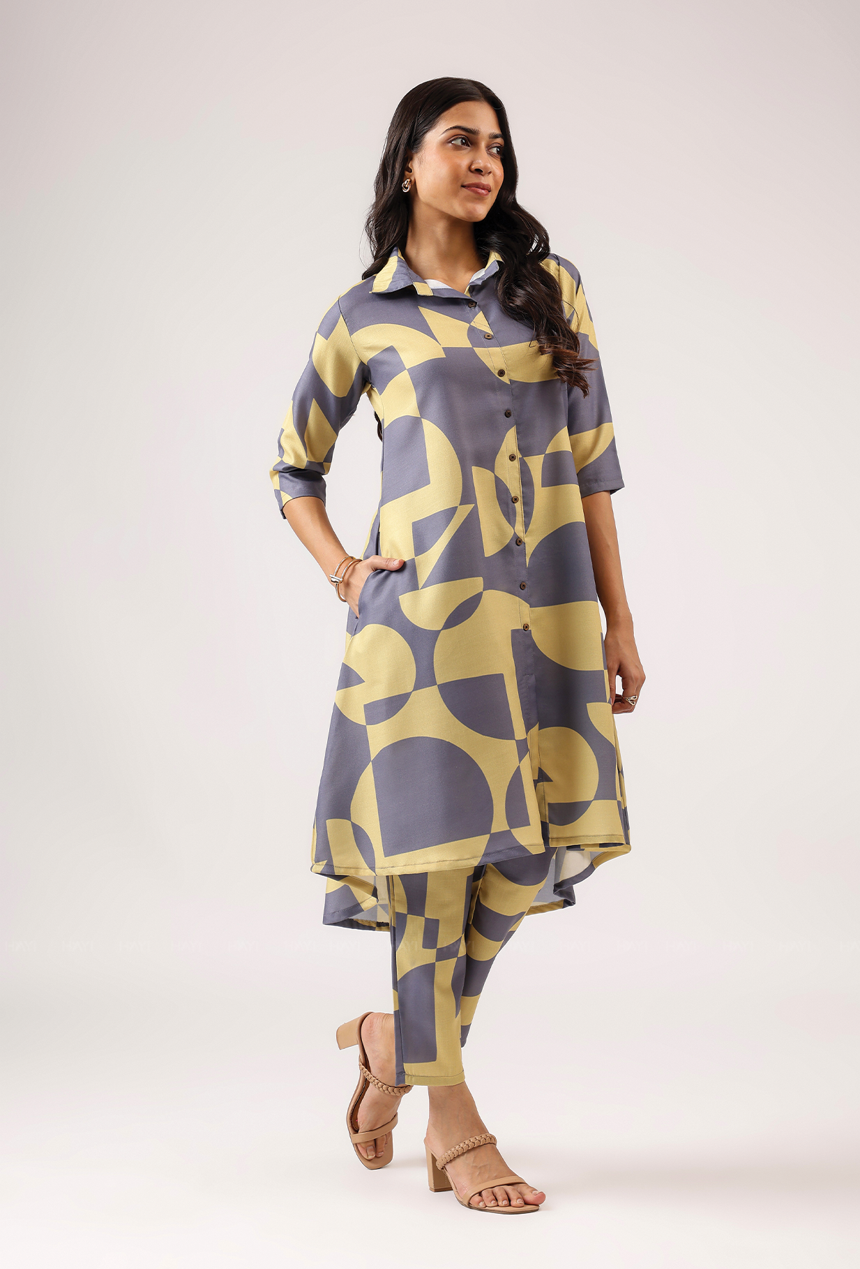 Rhythmic Gray with Vivid Harmony printed Linen Blend Co ords
