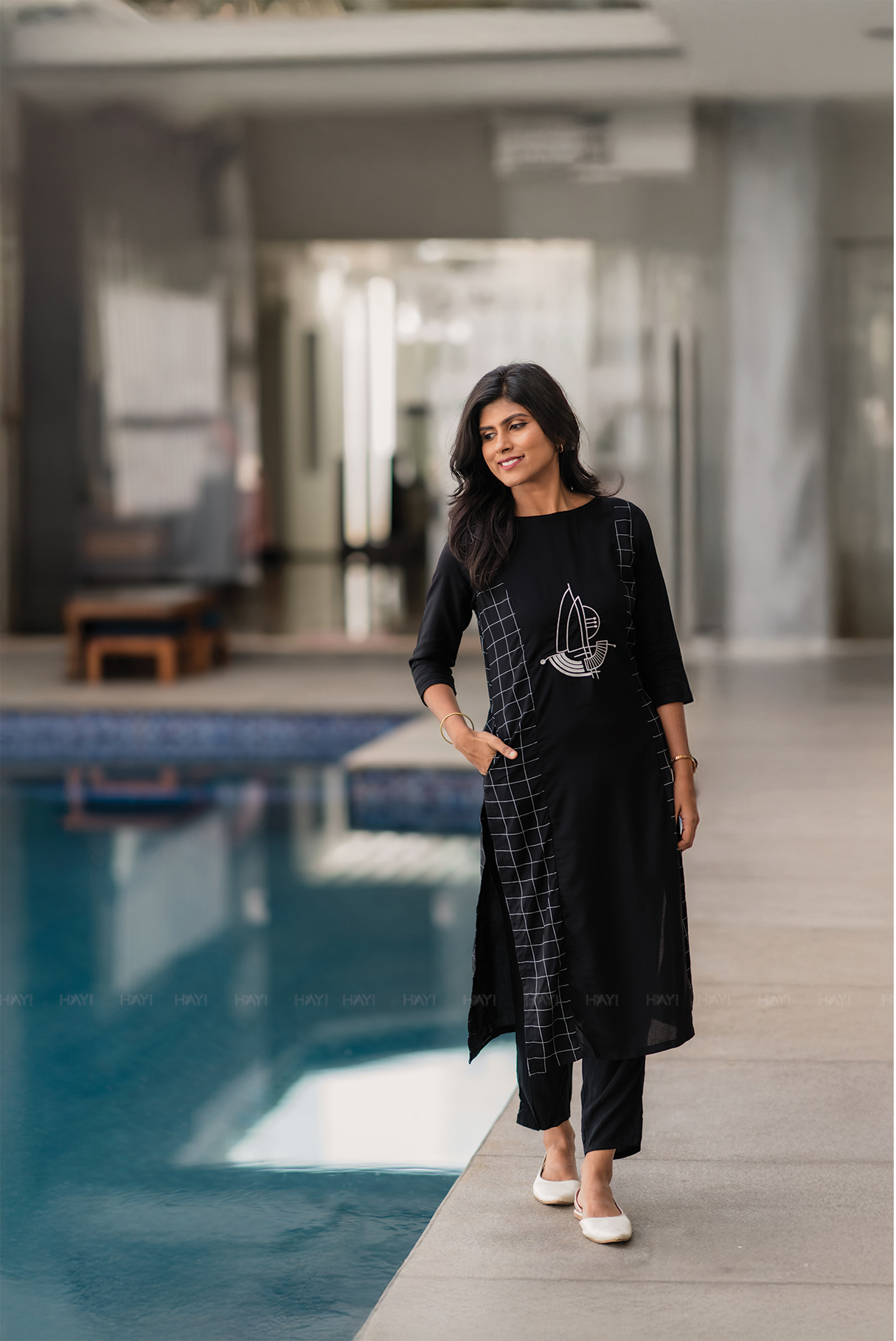 Plaid Muse Black Viscose Kurta with Embroidery and Print