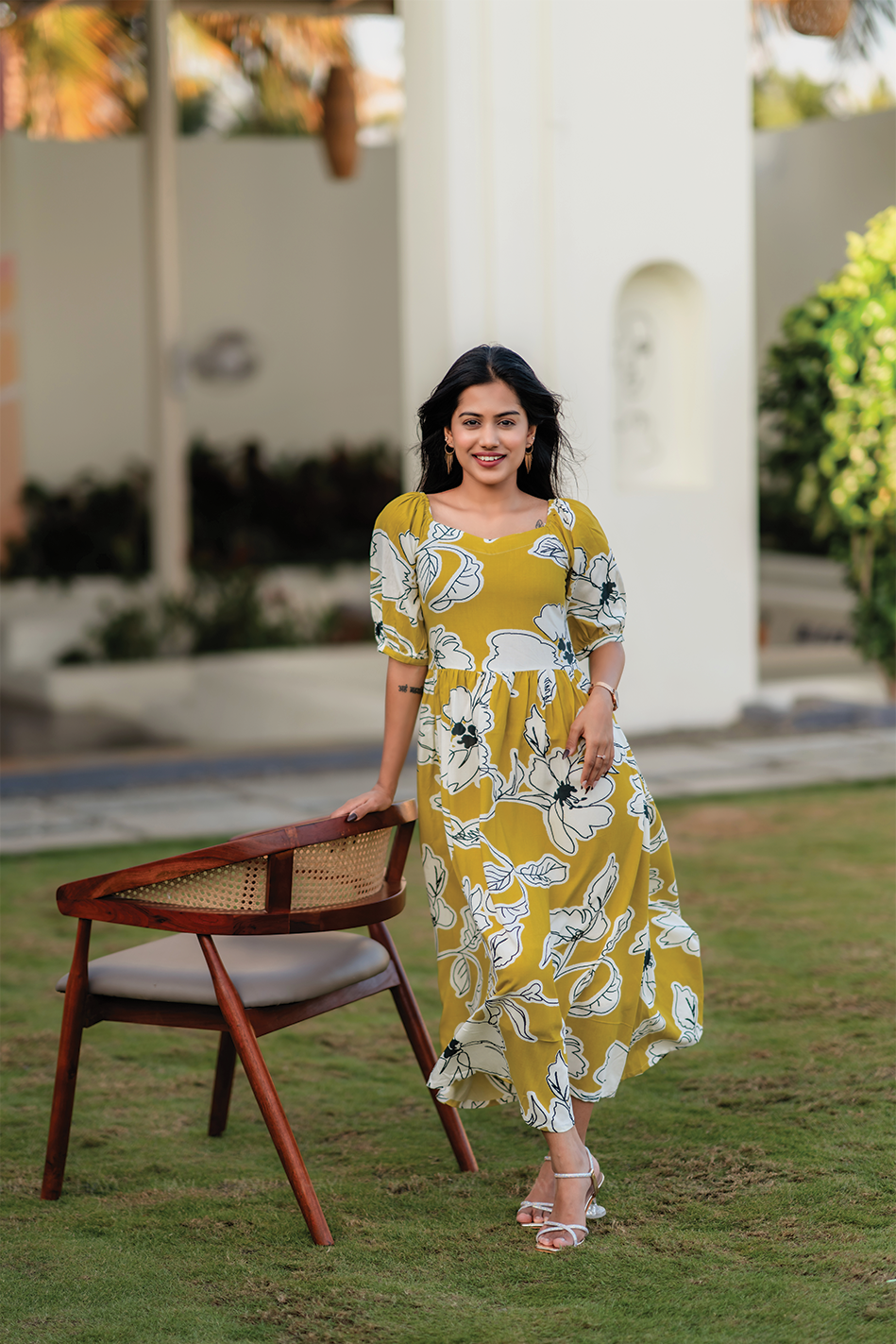 Buttercup Bloom Yellow Viscose Dress with Sweetheart Neck and Elbow Sleeves