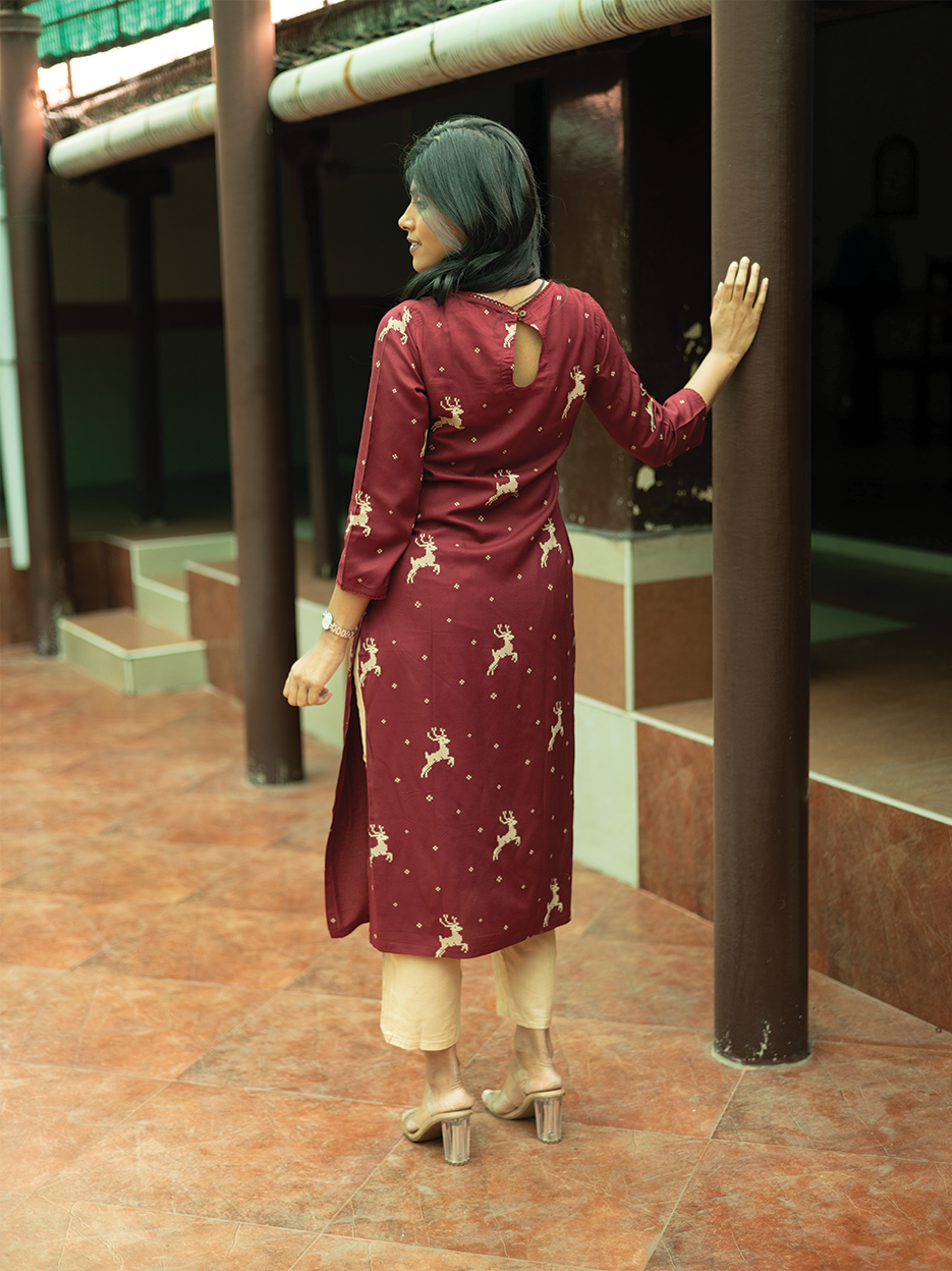 Tulip Cascade Wine Viscose Kurti with Boat Neck &amp; 3/th Sleeves