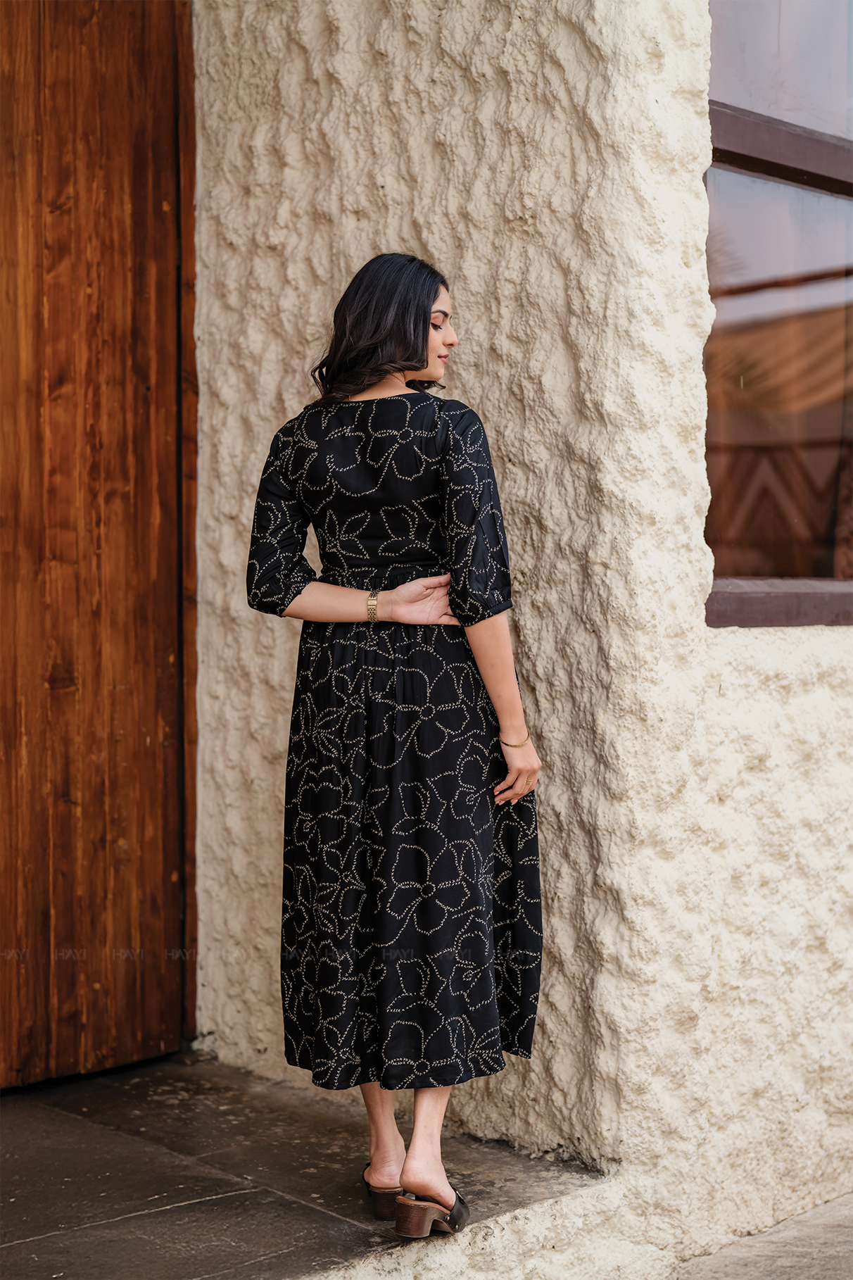 Dusklure Black Viscose Dress with Boat Neck &amp; 3/4th Sleeves
