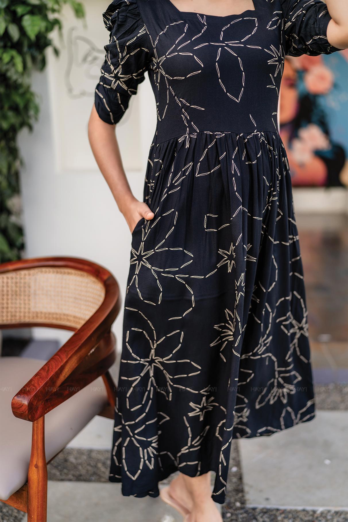 Night Fable Black Viscose Dress with Sweetheart neck &amp; Ruched Sleeves