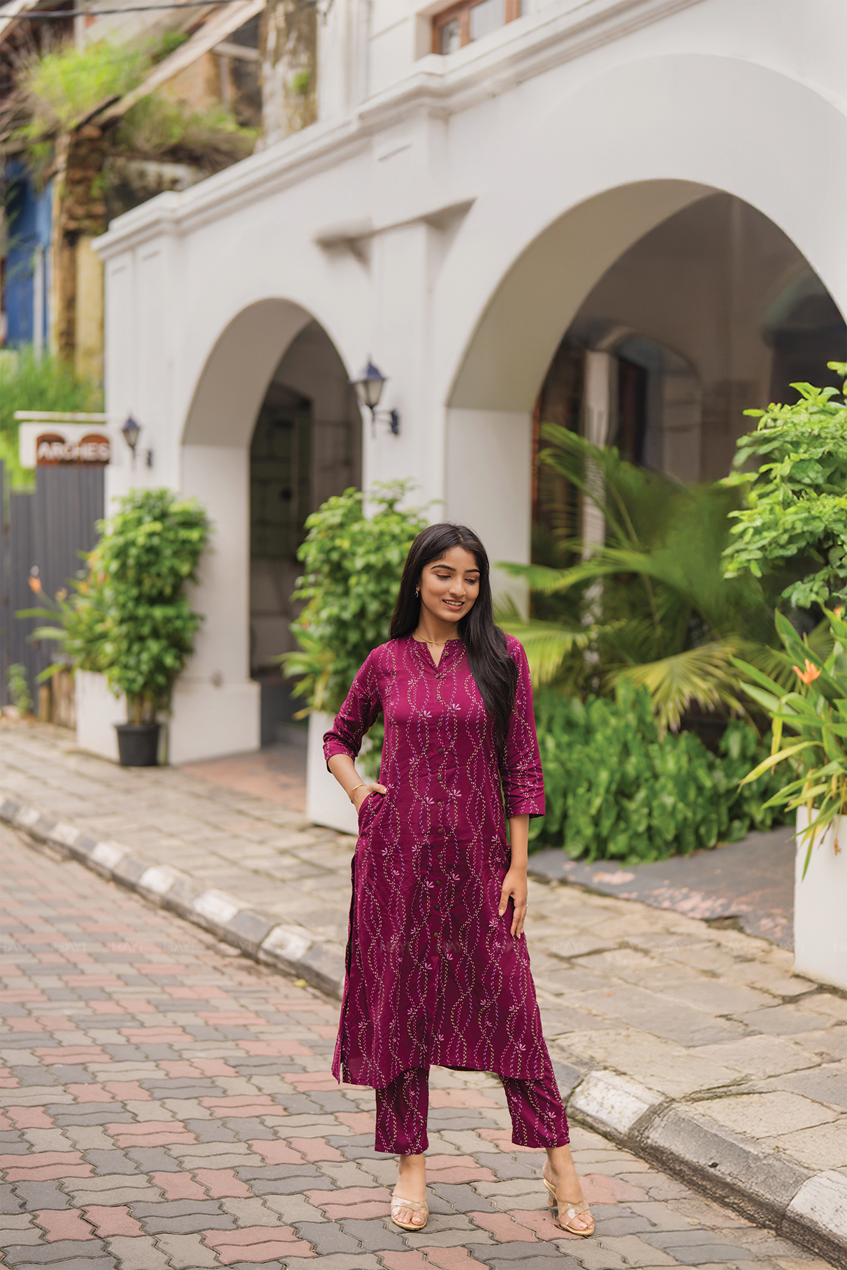 Euphoric oasis Wine Viscose Co-ord with Chinese Collar