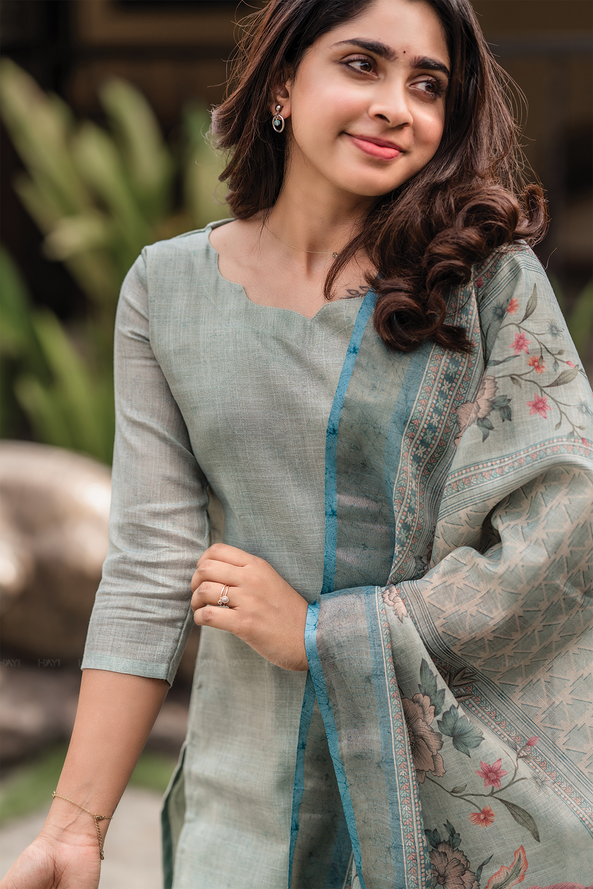 Tharisa Greyish Blue 3 Piece Shimmer Tissue Blend Placement Printed Kurta with Pant &amp; Dupatta
