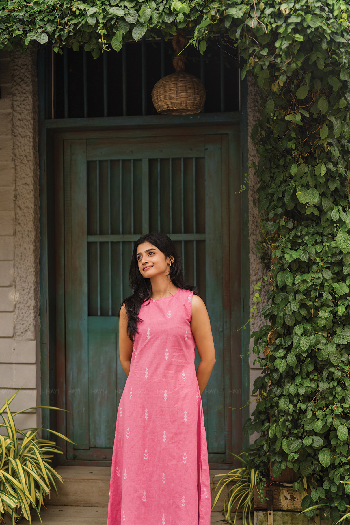 Rosetta Bloom Brown Handloom co-ord with Close Neck &amp; Detachable Sleeves