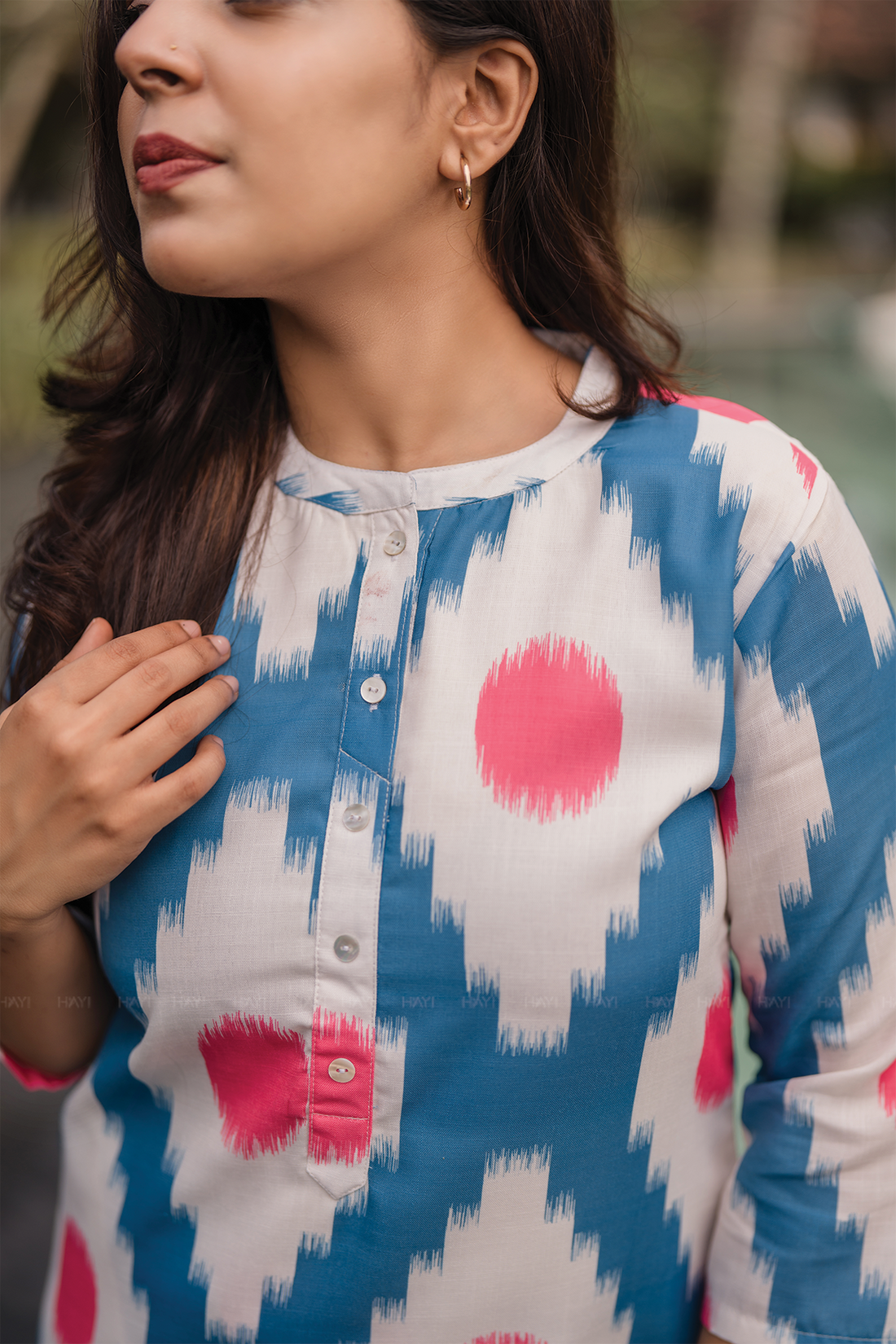 Ikat Dreams Half-White Linen Blend Co-ord with Chinese Collar &amp; Ikat Print