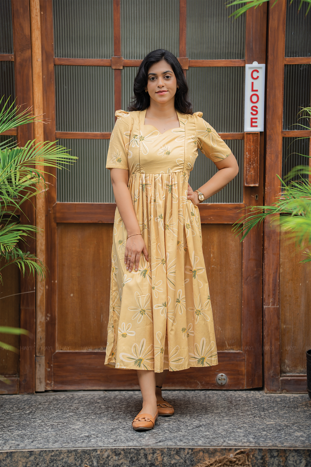 Whispering Mellow Yellow Printed Maternity and Feeding Maxi Outfit