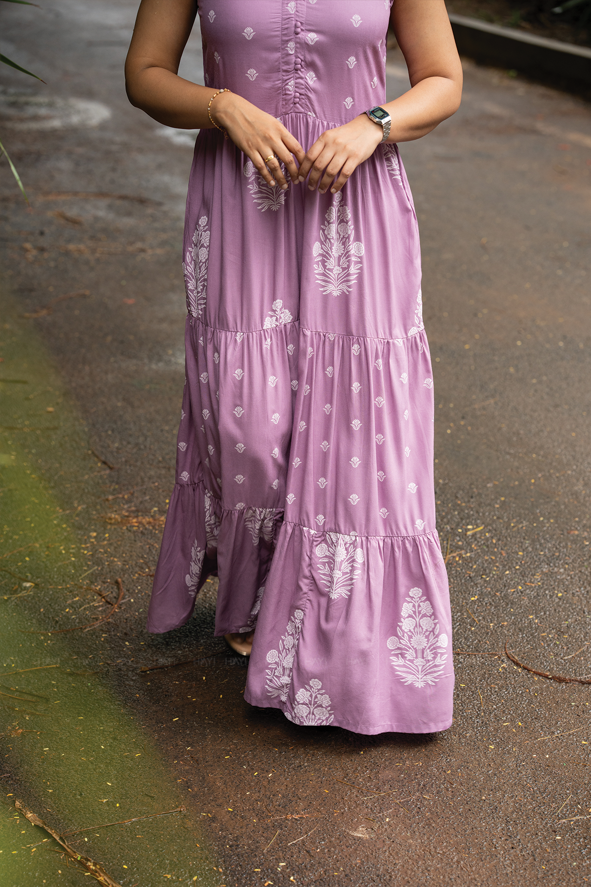 Wisteria Haze Lavender Viscose Dress with Chinese Collar &amp; V-Cut
