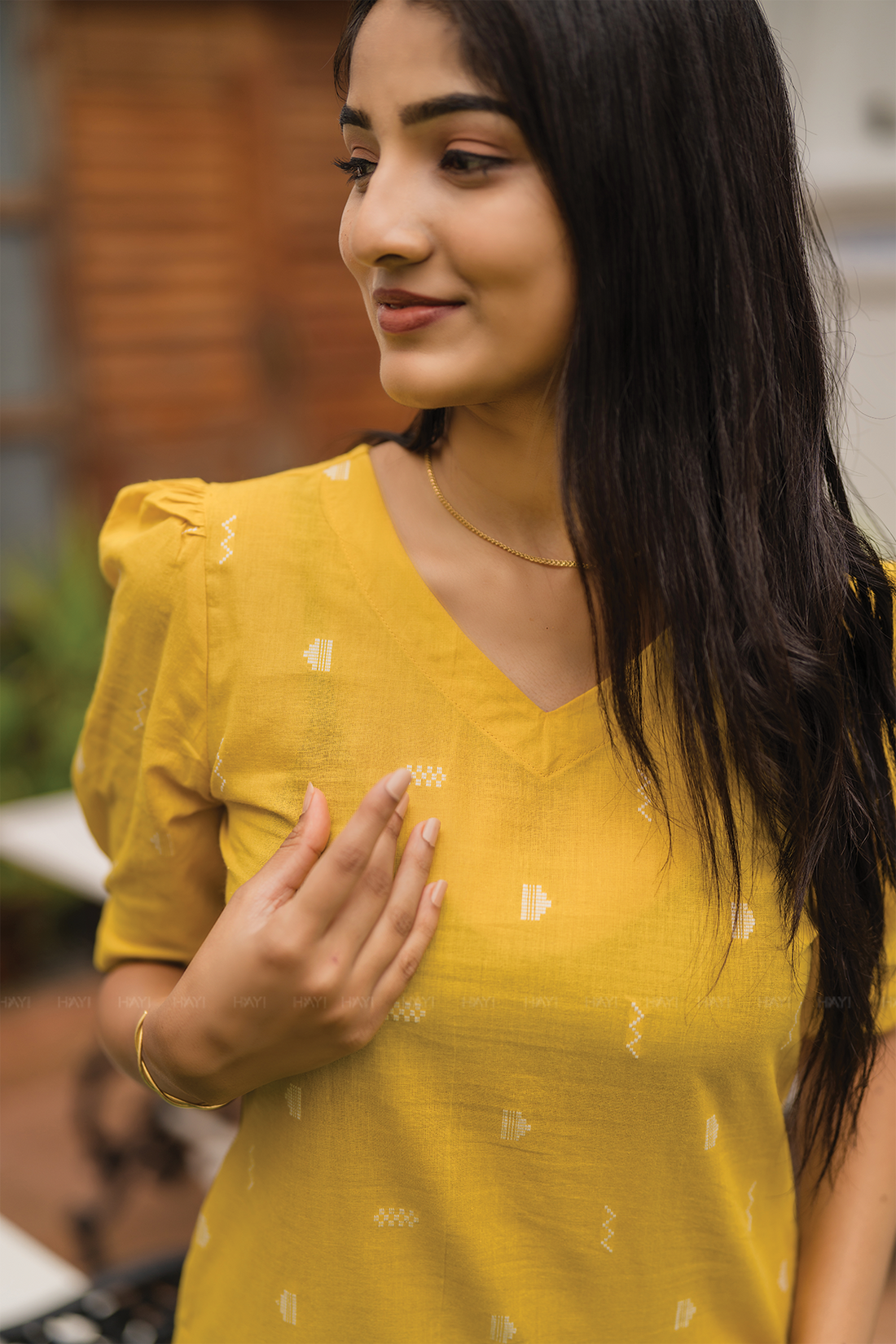Sunfold Bloom Yellow Handloom Co-ord with V-Neckline &amp; Leg-O-Mutton Sleeves