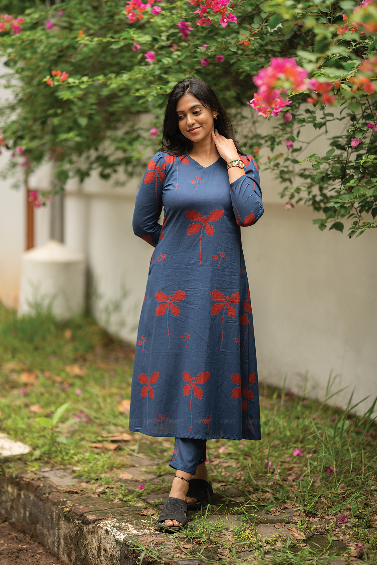 Dusky Wings Blue cotton blend Co-ord with V-Neck &amp; 3/4 Puff Sleeves