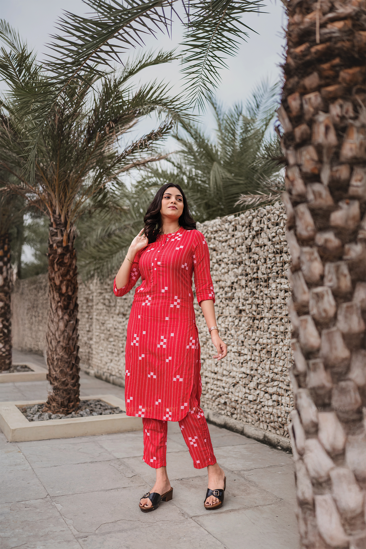 Blush Streak Red Viscose Co-ord with Chinese Collar &amp; 3/4th Sleeves