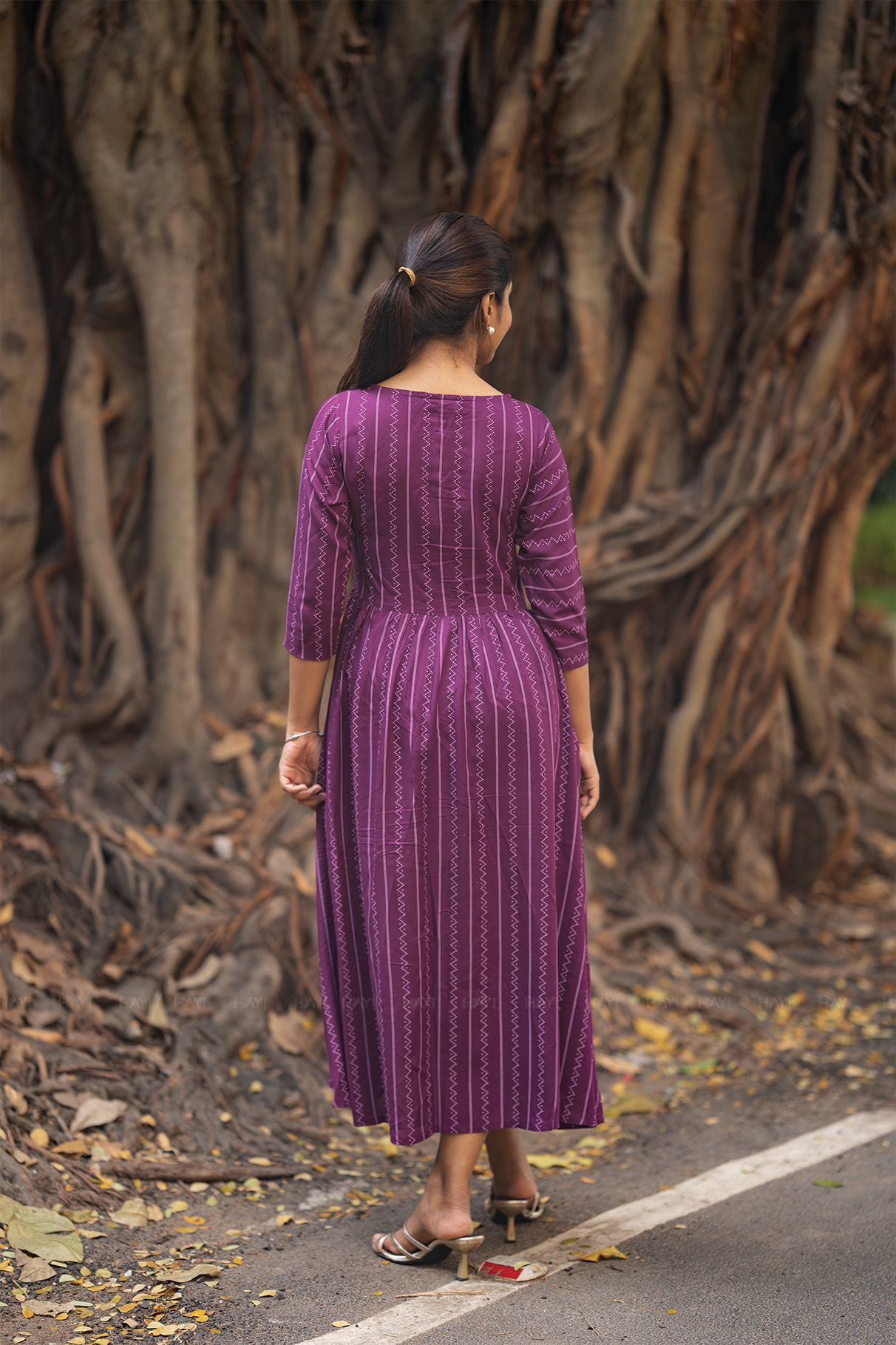 Grape Line Violet Viscose Dress with Boat Neck &amp; 3/4th Sleeves