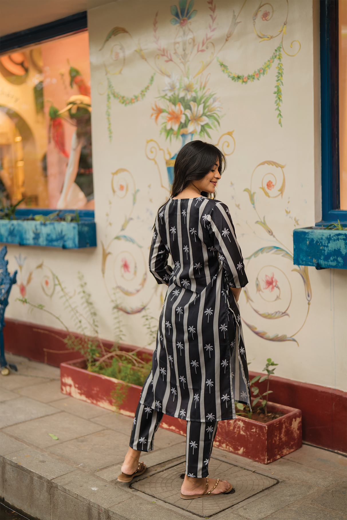 Ashen Back with Palm Serenity printed Linen Blend Co ords