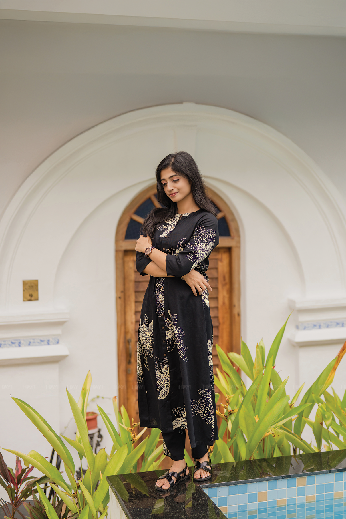 Golden Dusk Black Cotton Flex Co-ord with Chinese Collar &amp; 3/4th Sleeves