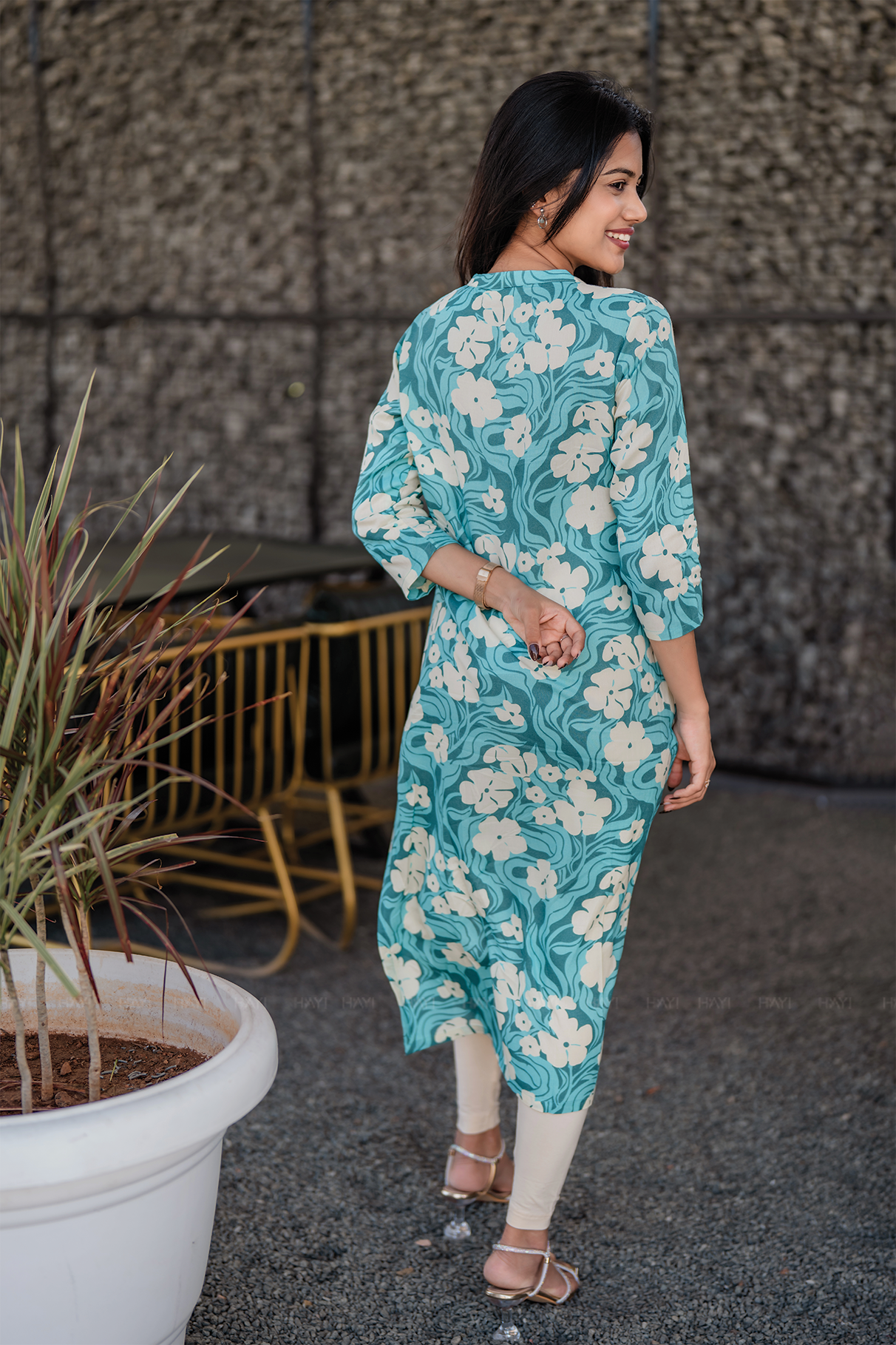 Blue Current Viscose Blend Kurti with Closed Neck &amp; 3/4th Sleeves