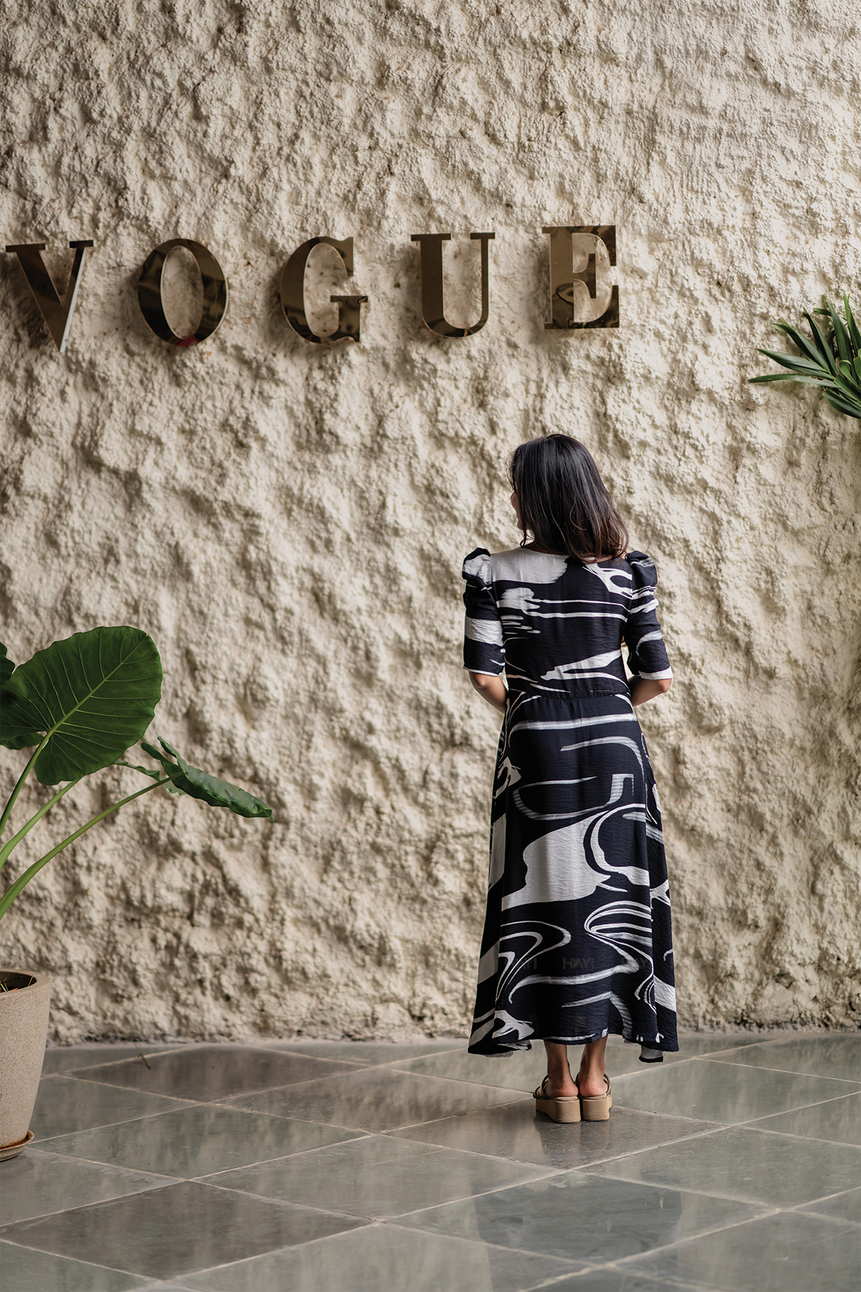 Nod Mosaic Black Viscose Dress with Sweetheart Neck &amp; Half-Ruched Sleeves