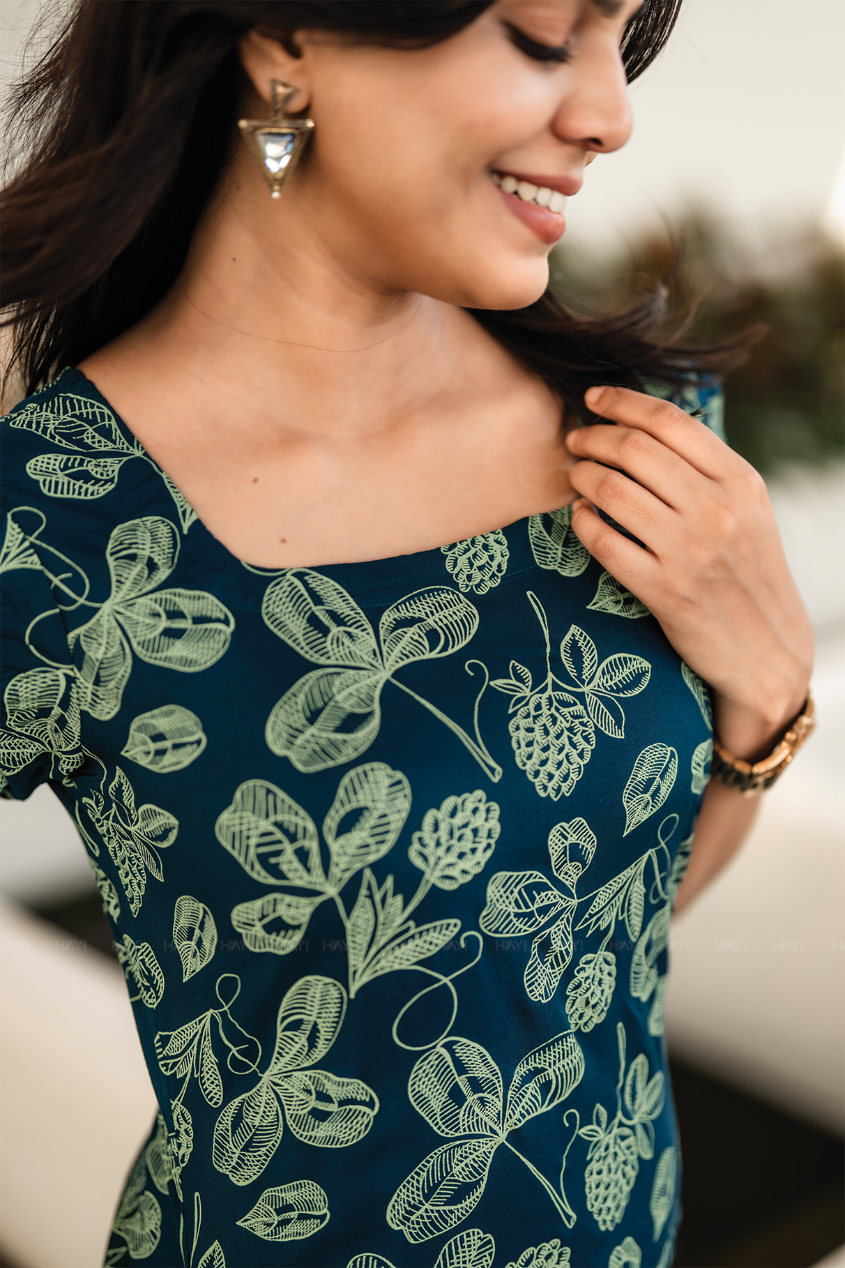 Pinecone Teal Blue Viscose Blend Kurti with Pot Neck &amp; Puff Sleeves