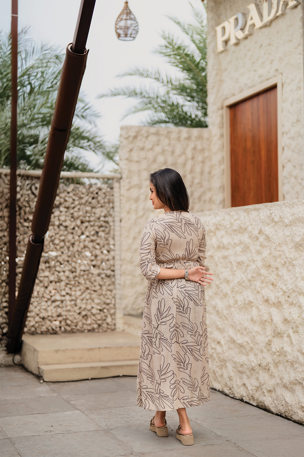 Flora Lume Beige Viscose Dress with V-Neck &amp; 3/4th Sleeves