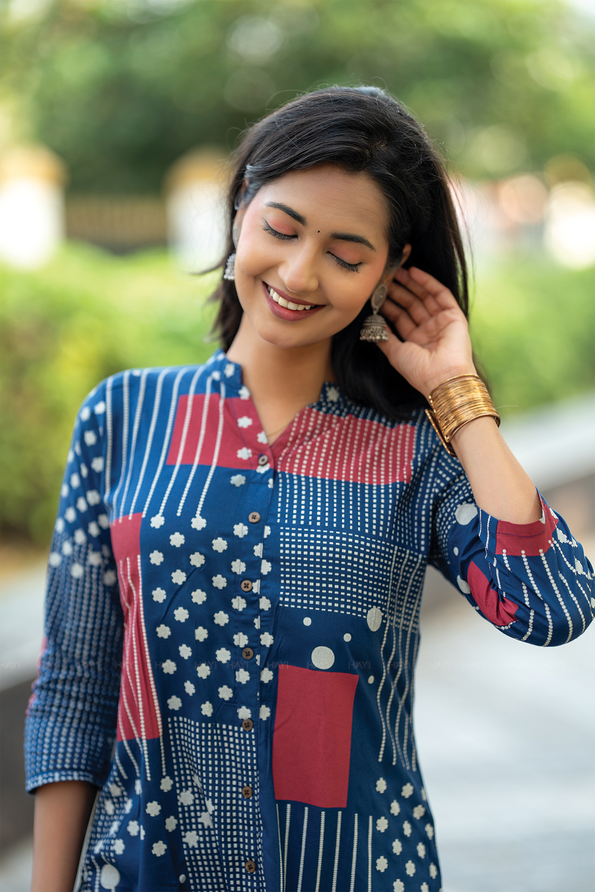 Mystical Navy Blue Viscose Kurta with Chinese Collar &amp; 3/4 Sleeves