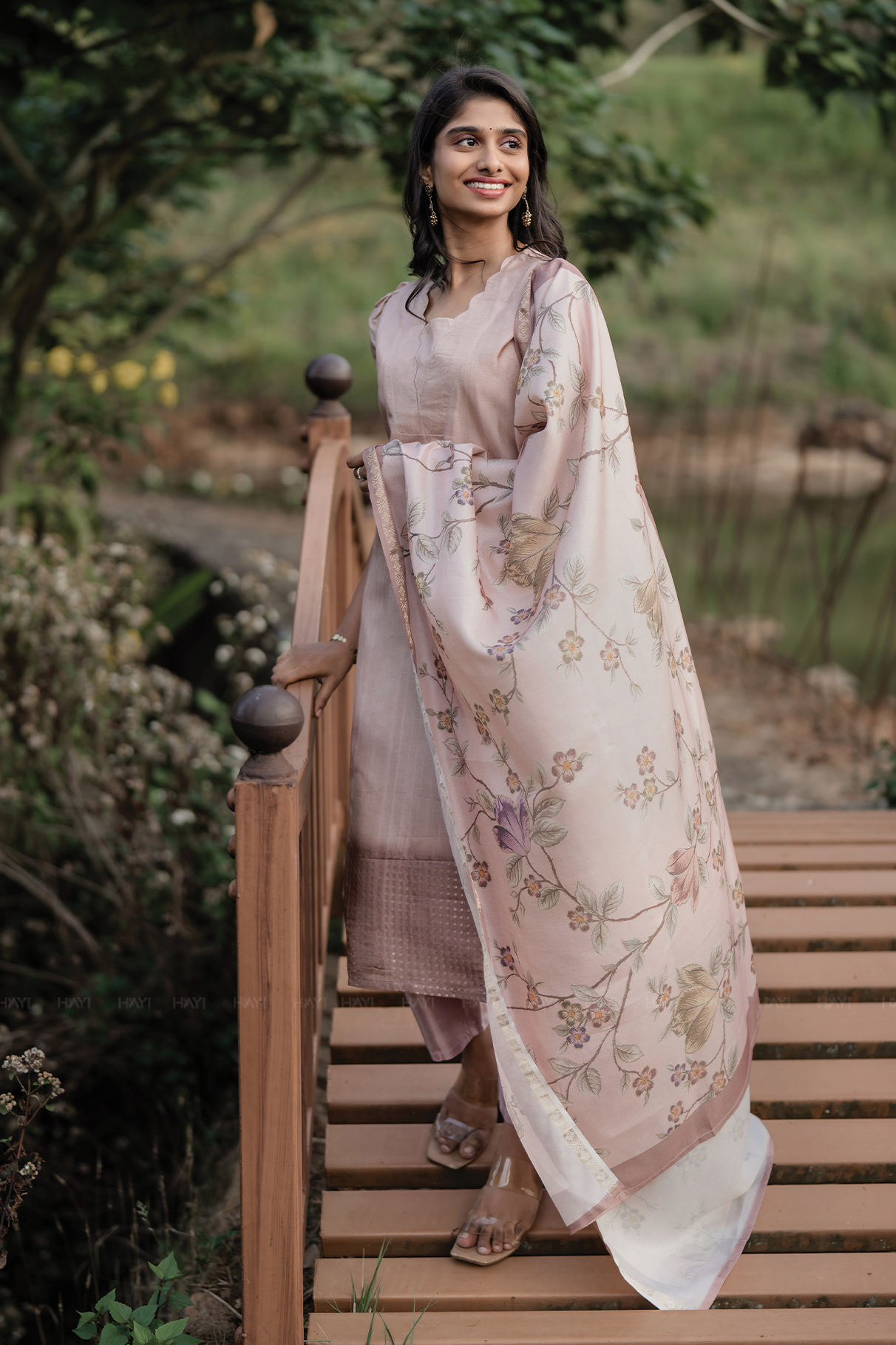 Soft Mauve Scallop Grace Tussar Silk 3 Piece Kurta Set with Dupatta