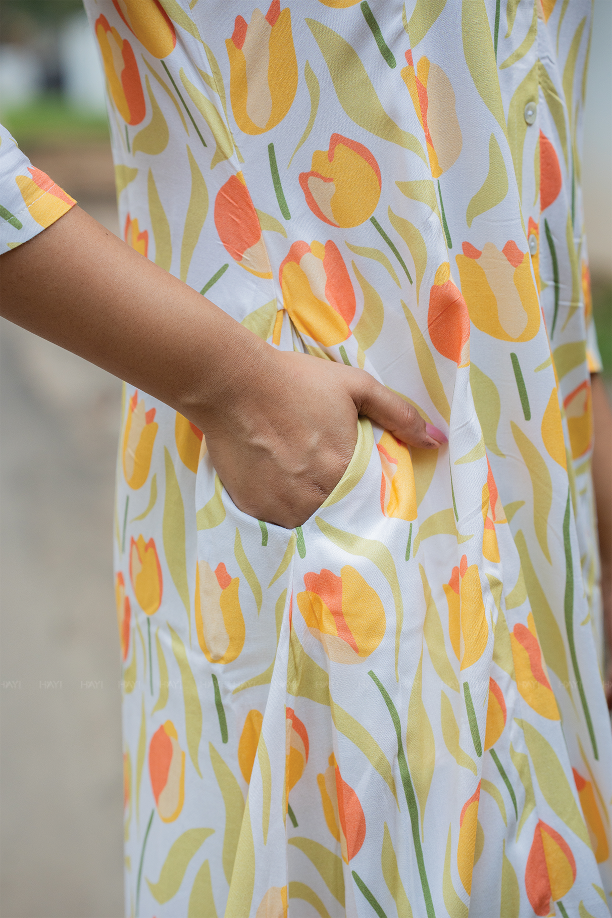 Garden Melody Off-White Viscose A-Line Kurta with Chinese Collar &amp; 3/4th Sleeves