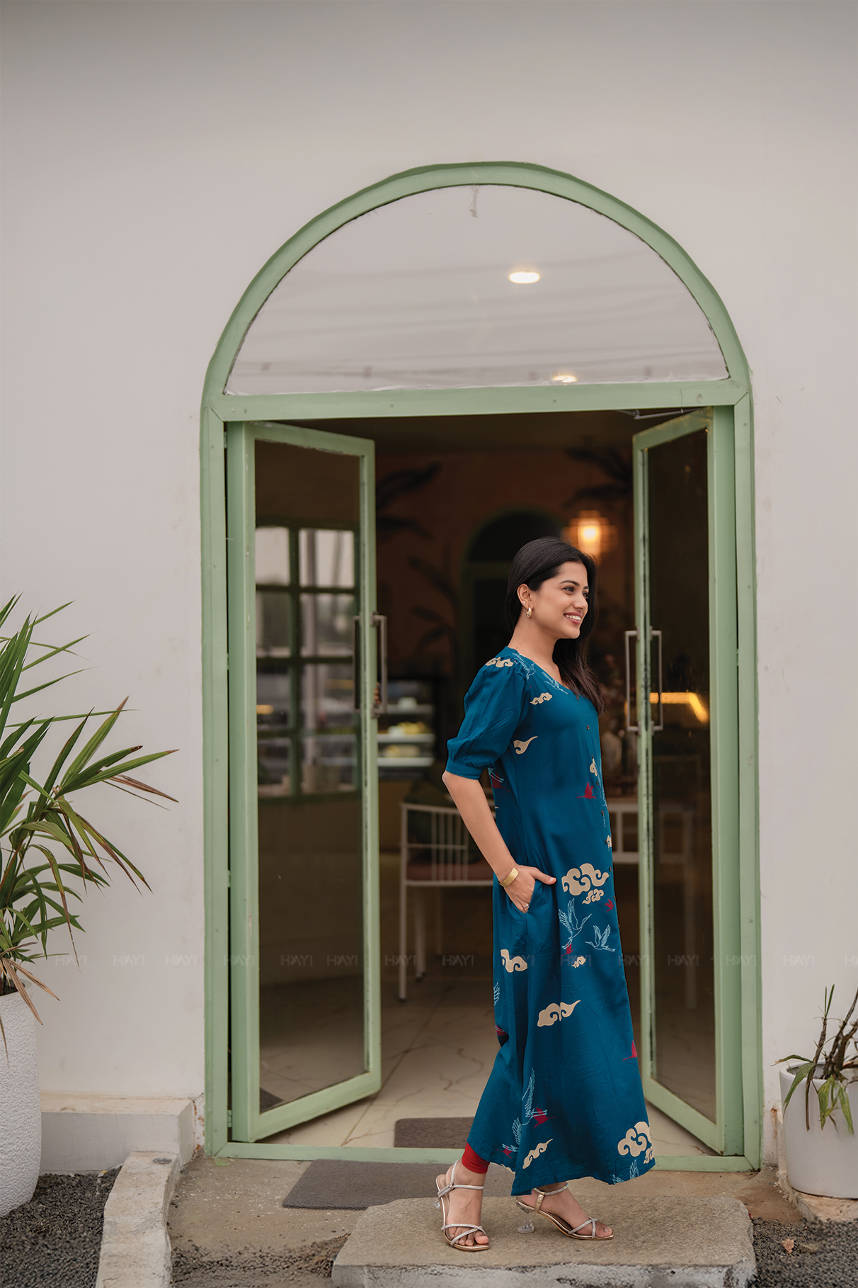 Breeze Birds Teal Viscose A-Line kurta with V-Neck &amp; Puff Sleeves