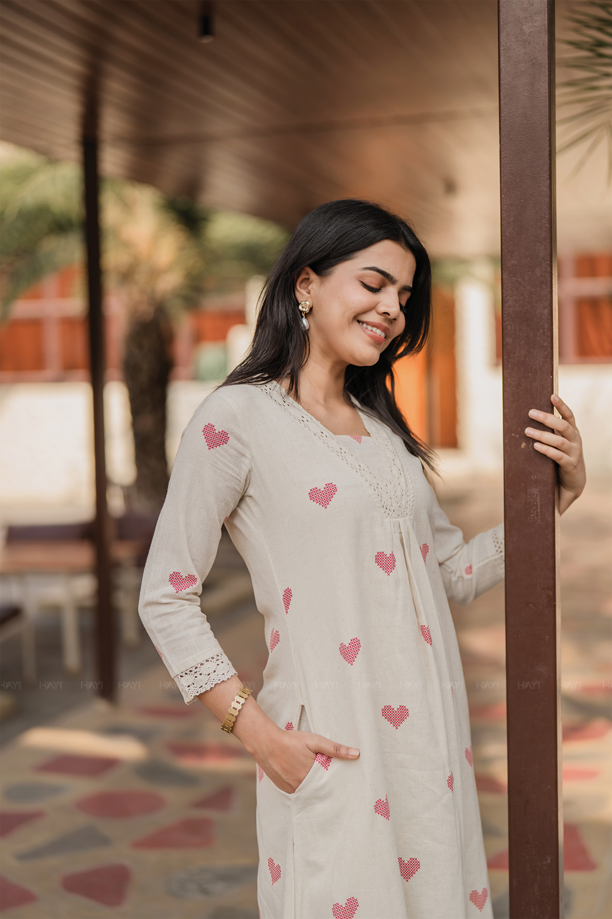 Crossheart Charm Off-White Cotton Co-Ord with V-Neckline &amp; 3/4th Sleeves