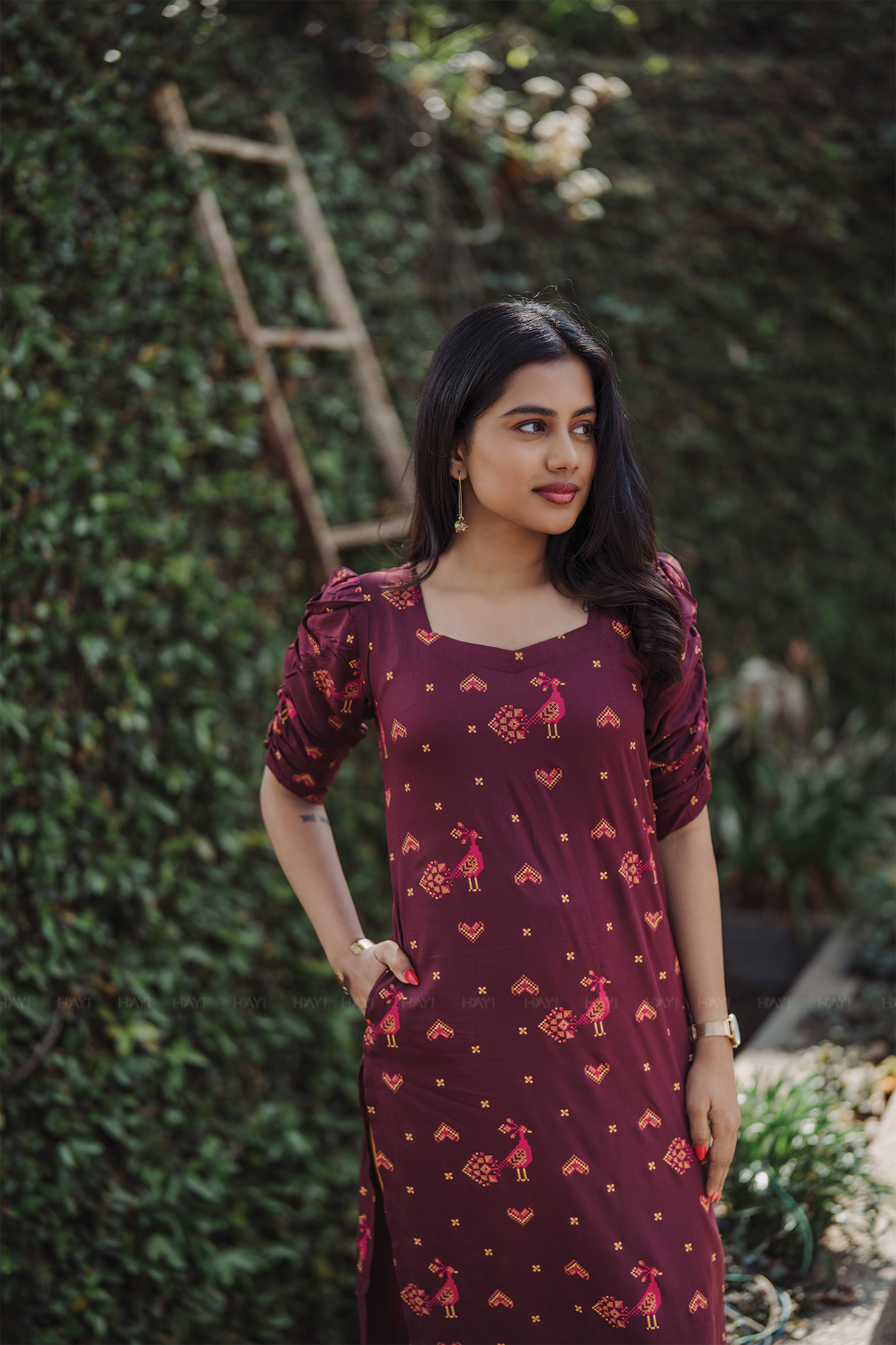 Crossloom Fable Brown Viscose Kurta with Sweetheart Neck &amp; Ruched Sleeves
