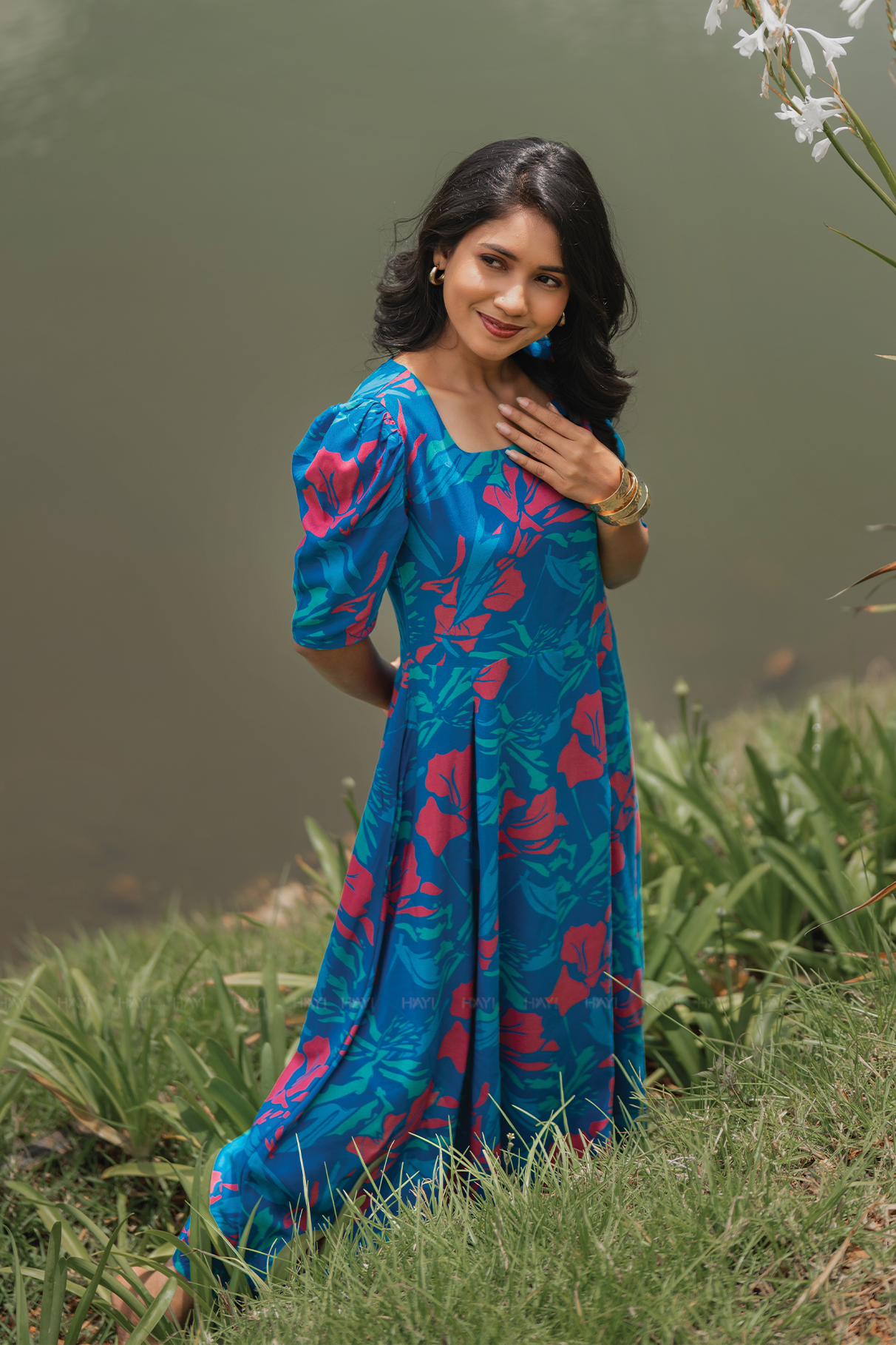 Fantasy Delight Blue Viscose with Square Neck &amp; Leg-o-Mutton Sleeves