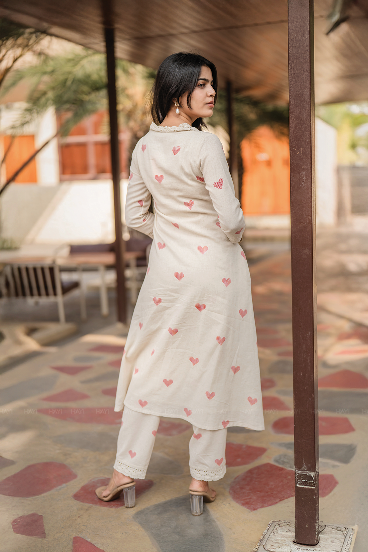 Crossheart Charm Off-White Cotton Co-Ord with V-Neckline &amp; 3/4th Sleeves