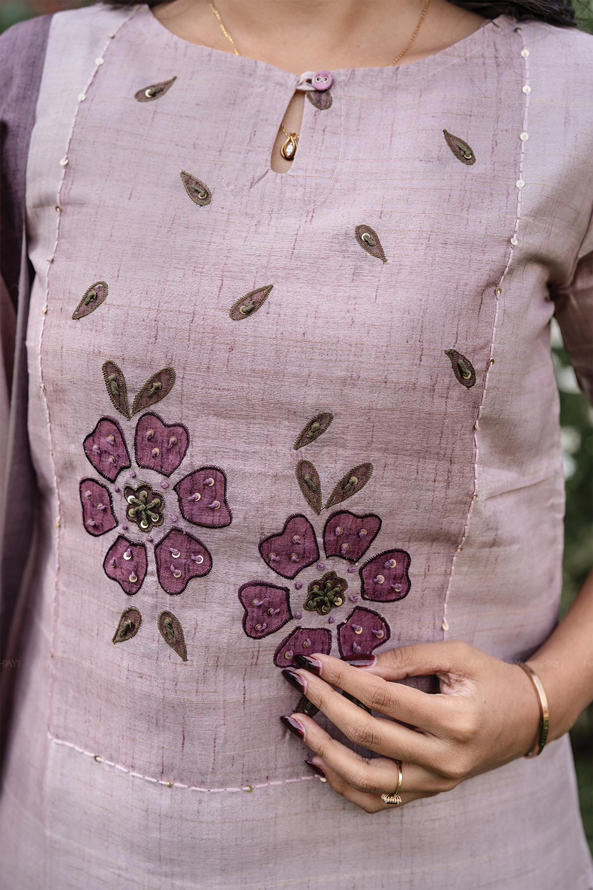 Rosey Mauve Embroidered Tussar Silk Kurta Set