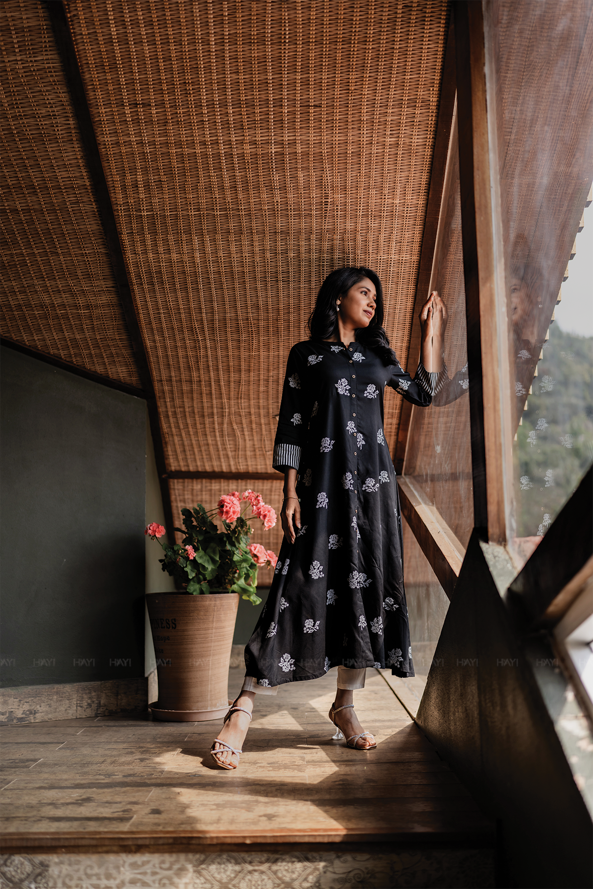 Starlace Flora Black Viscose A-Line Kurta with Chinese Collar and 3/4 Sleeves