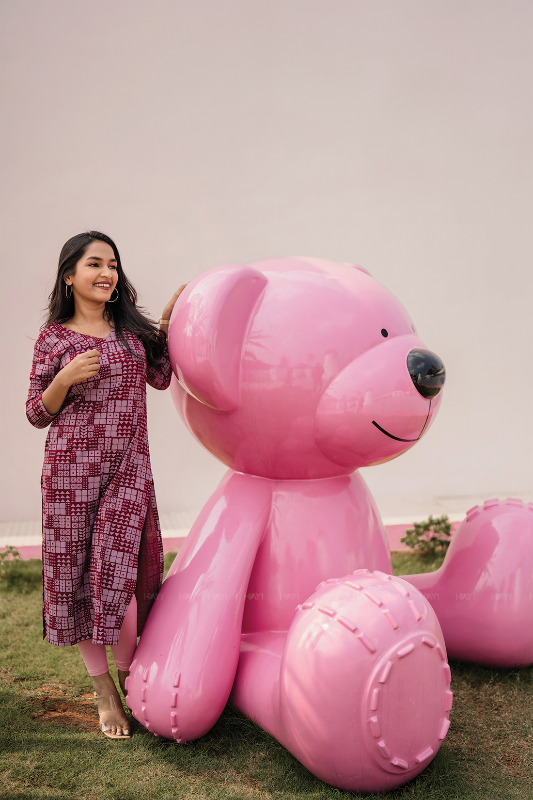 Plum Grid Maroon Viscose Kurta with Curved V-Neck &amp; 3/4 Sleeves