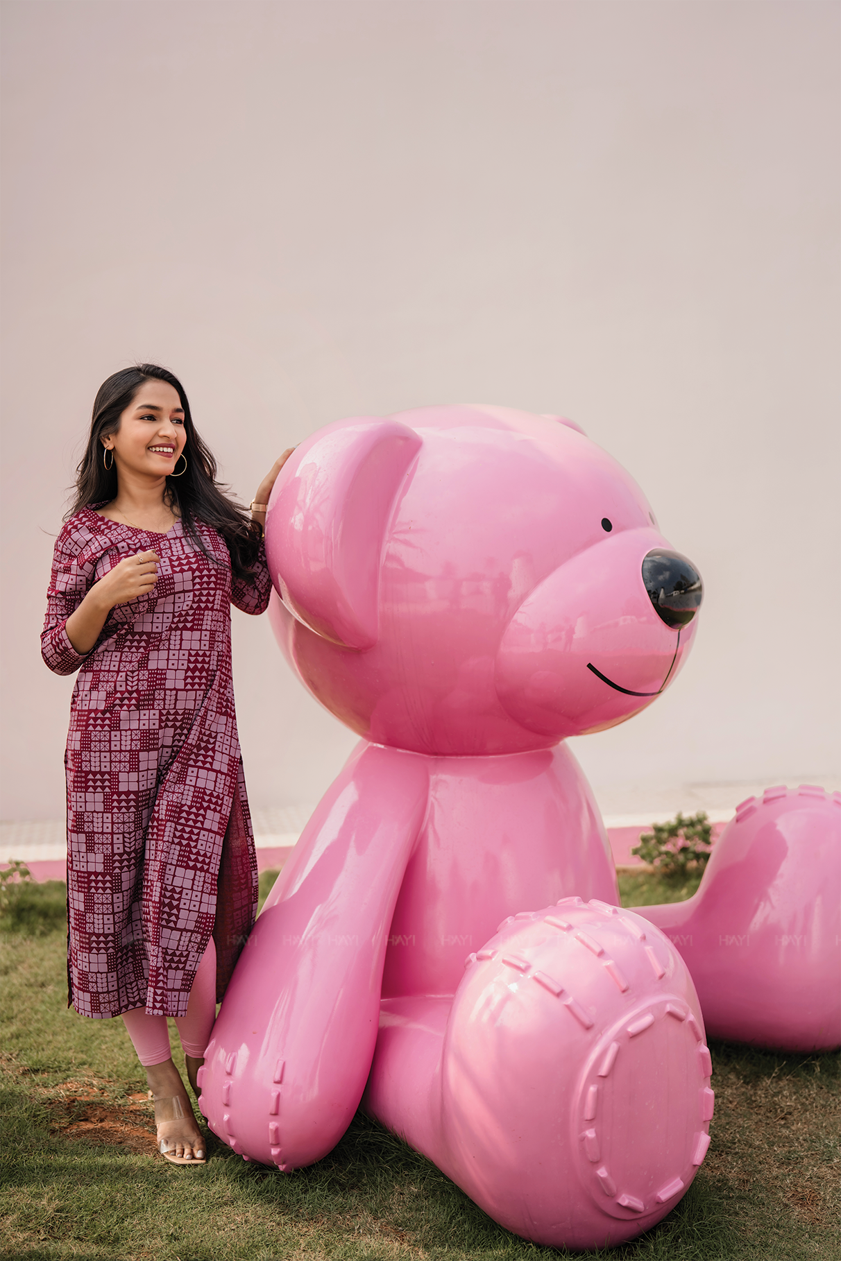 Plum Grid Maroon Viscose Kurta with Curved V-Neck &amp; 3/4 Sleeves