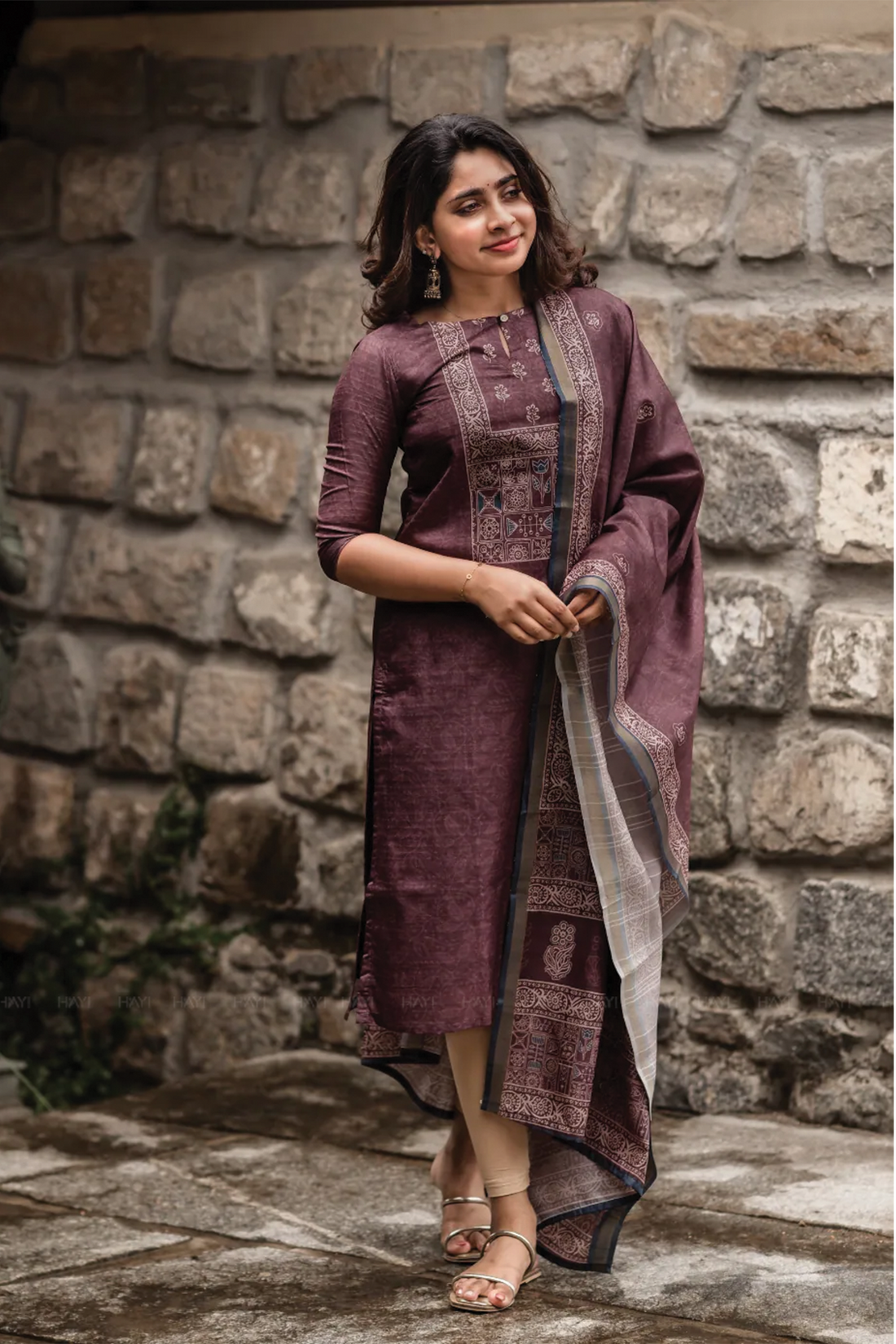 Tanira Brown printed 2 Piece Khata Silk Kurta with Dupatta