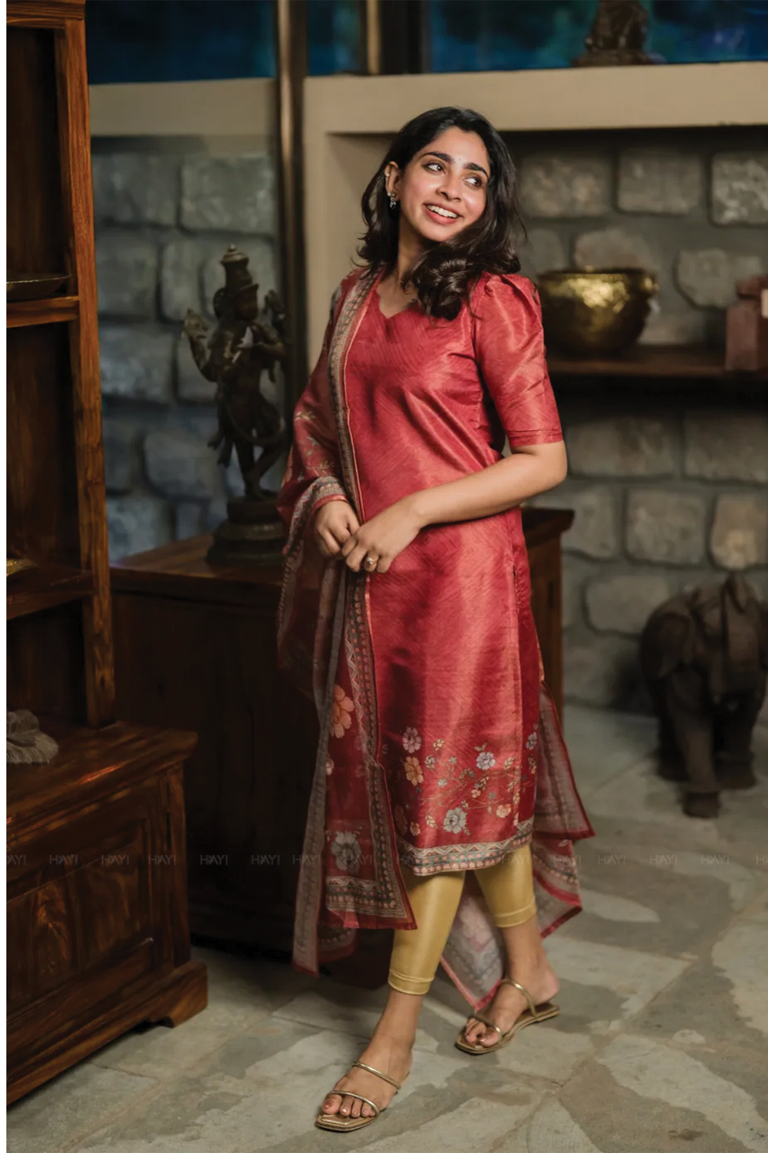 Tapestry Red printed 2 Piece Muslin Shimmer Kurta with Dupatta