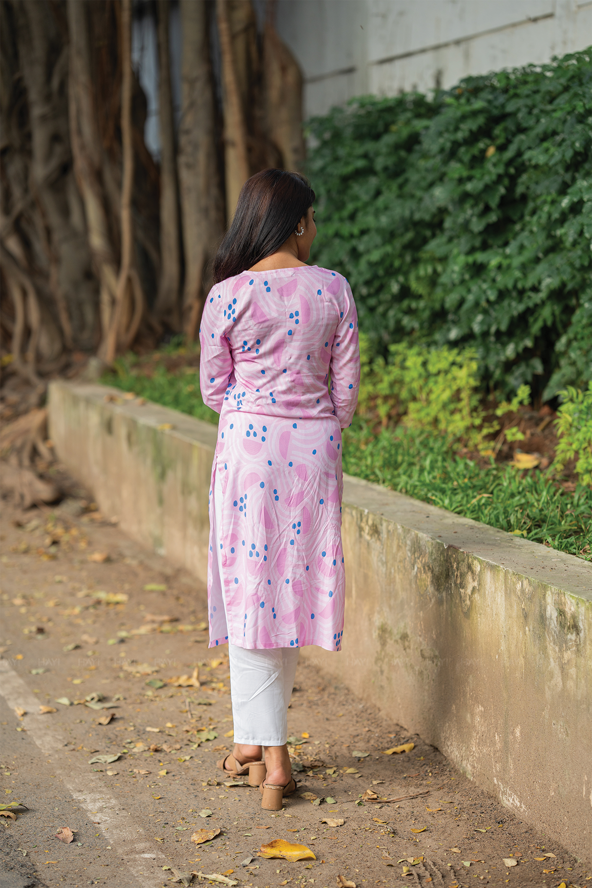 BreezeLine Pink Viscose Kurta with V-Flap Collar Neck &amp; 3/4 Sleeves