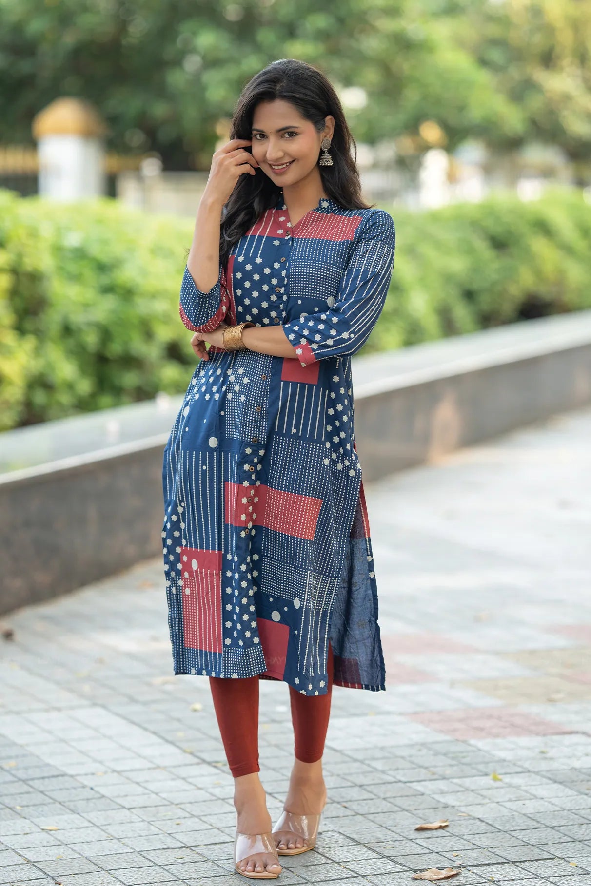 Mystical Navy Blue Viscose Kurta with Chinese Collar &amp; 3/4 Sleeves