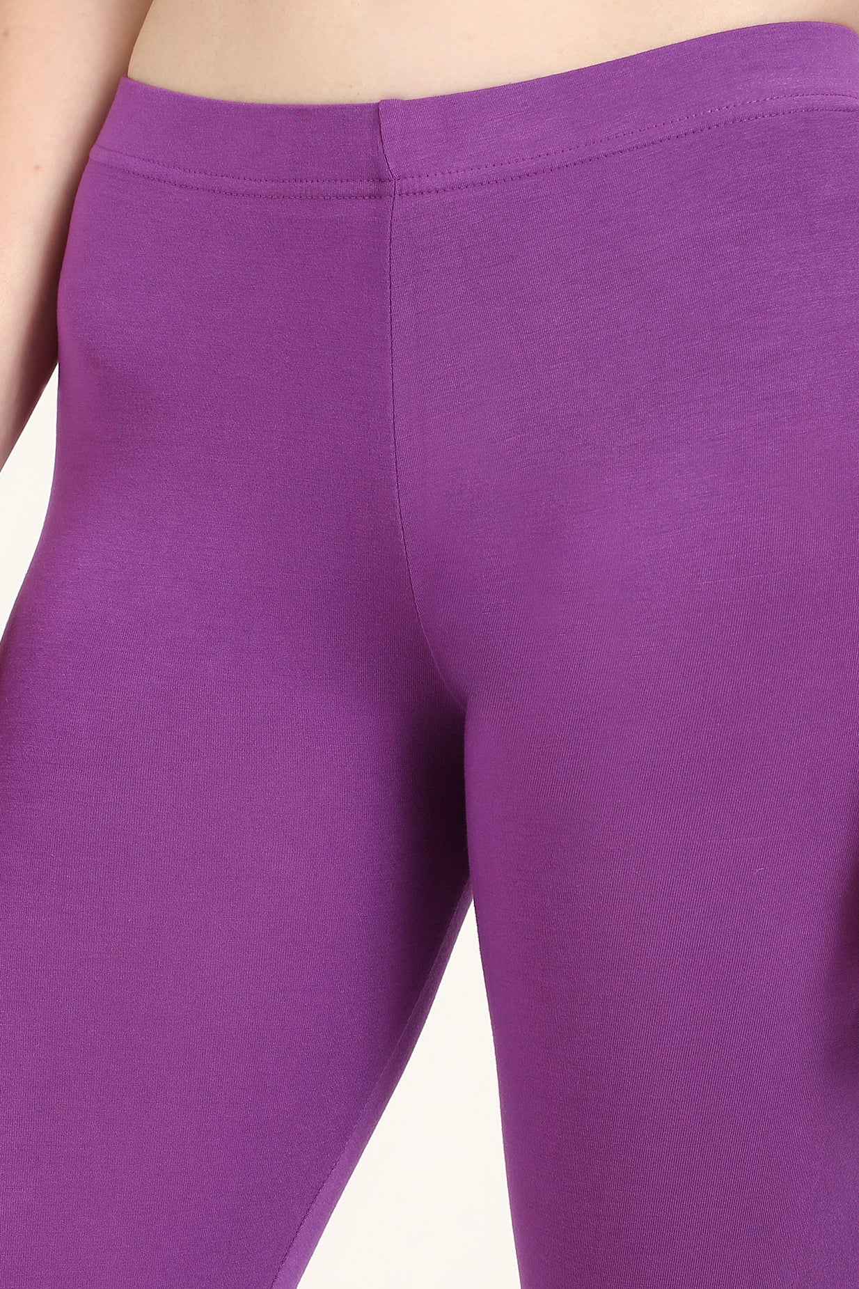Violet ankle