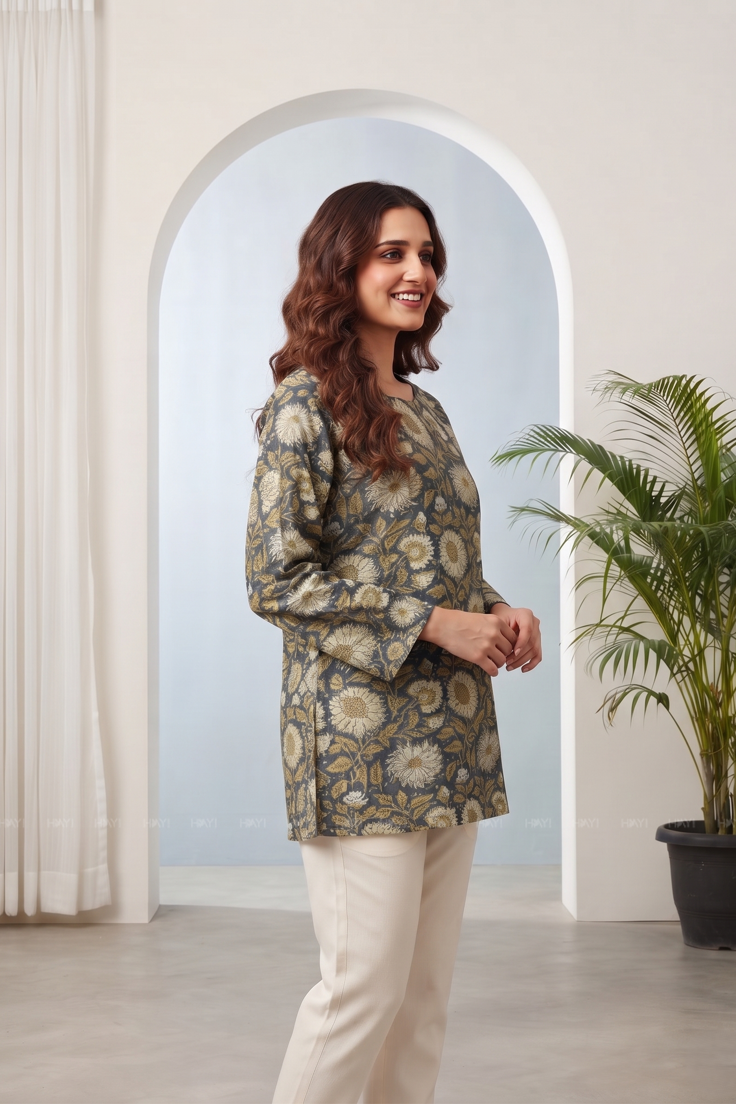 Daisy Dusk Printed Short Kurta