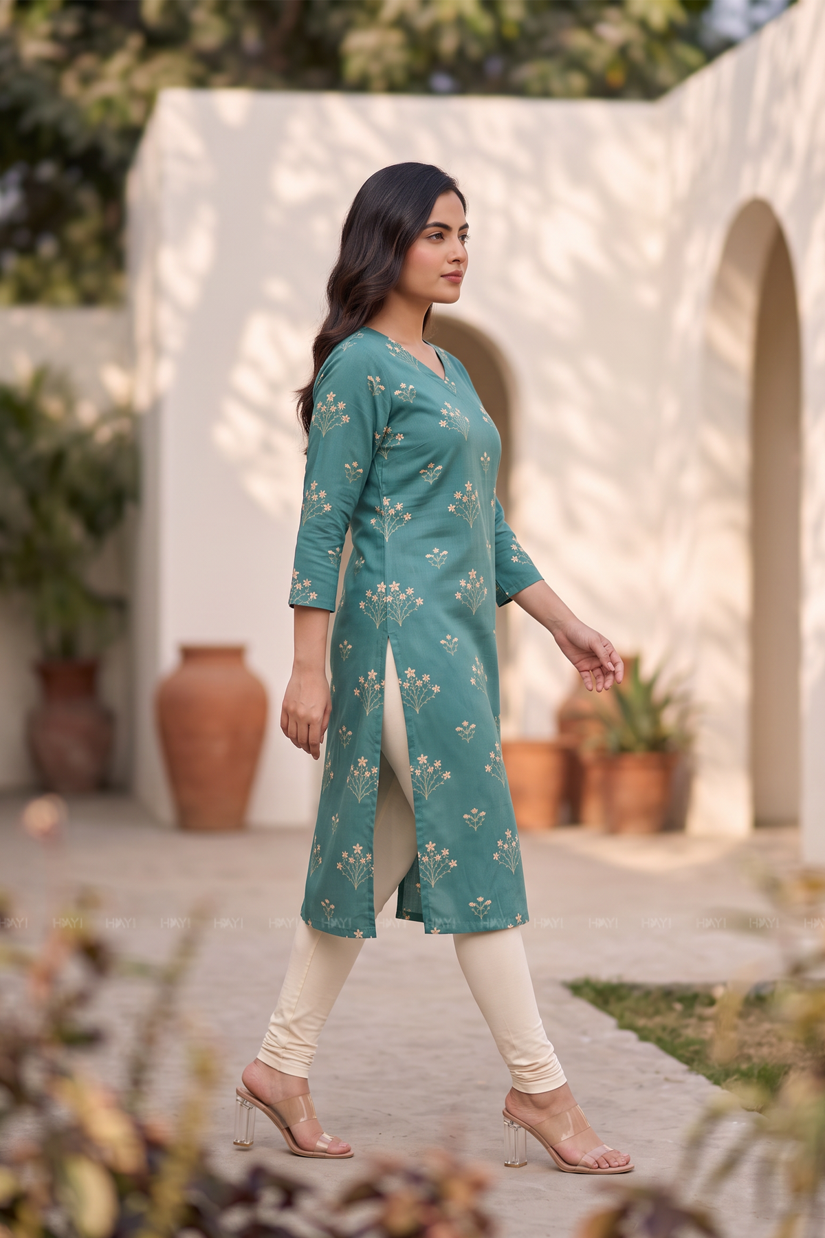 Floral Sage Floral Printed Straight Kurta