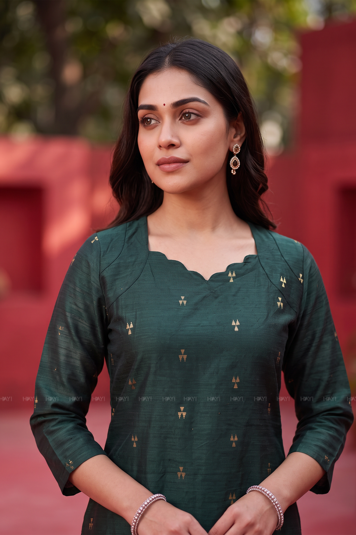 Elara Grace Green Silk Blend Handloom Woven 3-Piece Kurta Set