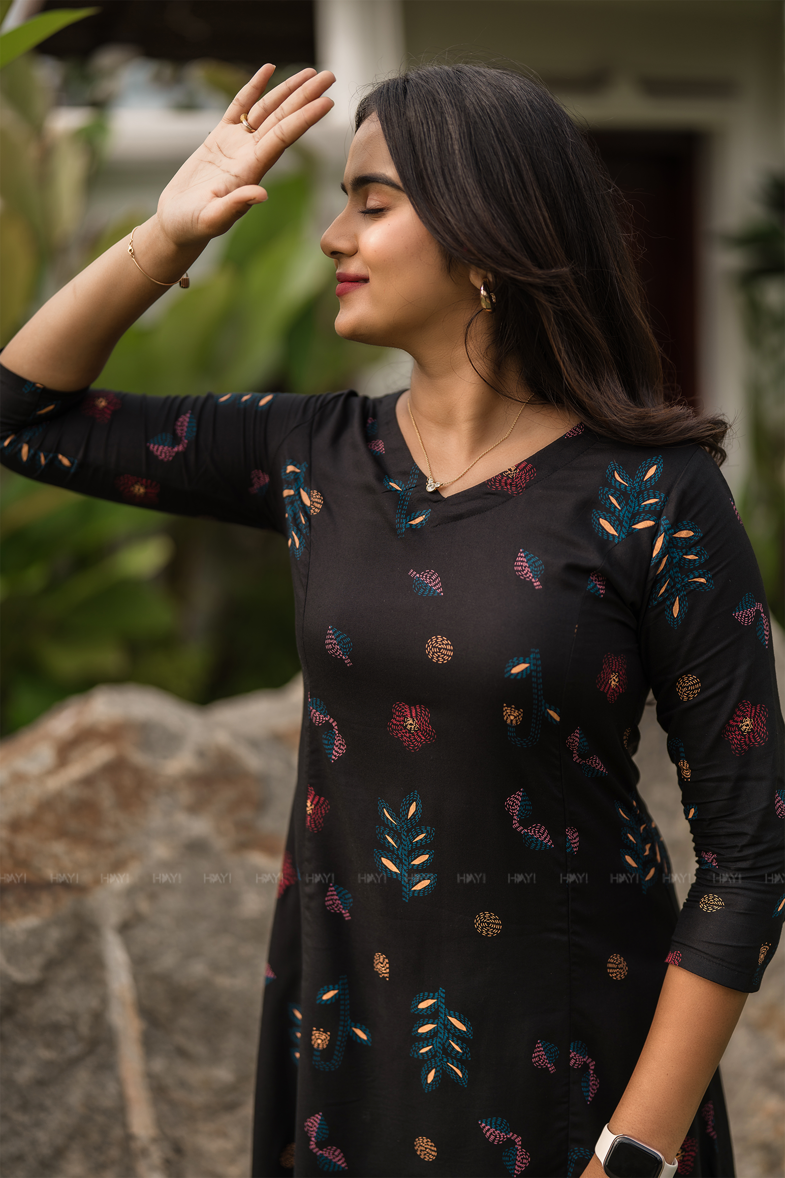Lunavine Grace Black Printed Viscose Eclips Kurta