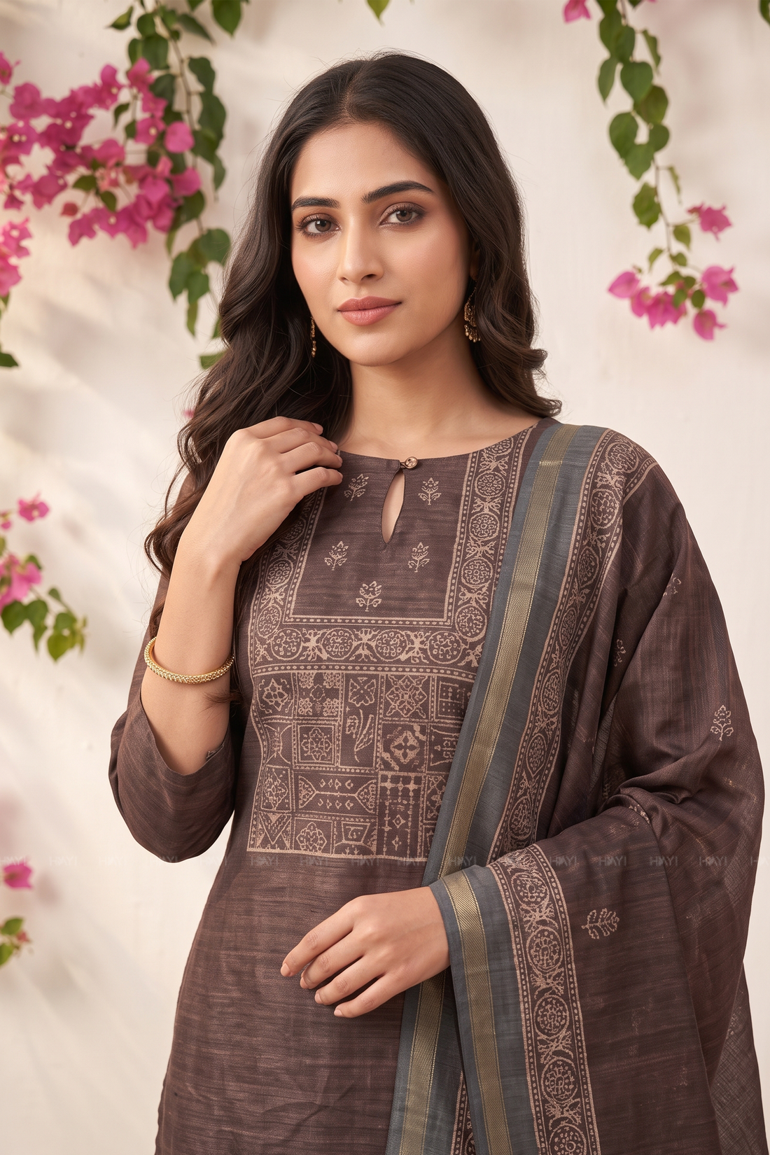 Tanira Brown printed 2 Piece Khata Silk Kurta with Dupatta