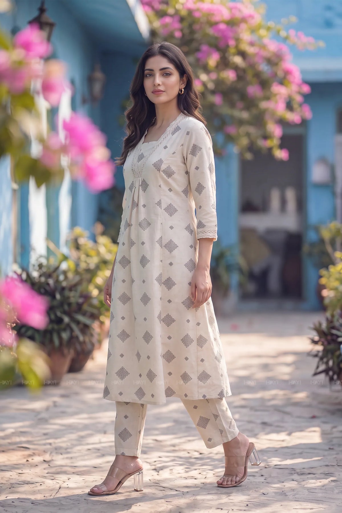 Chuzhi Oviyam Off-White Printed Cotton Flax A-Line Kurta