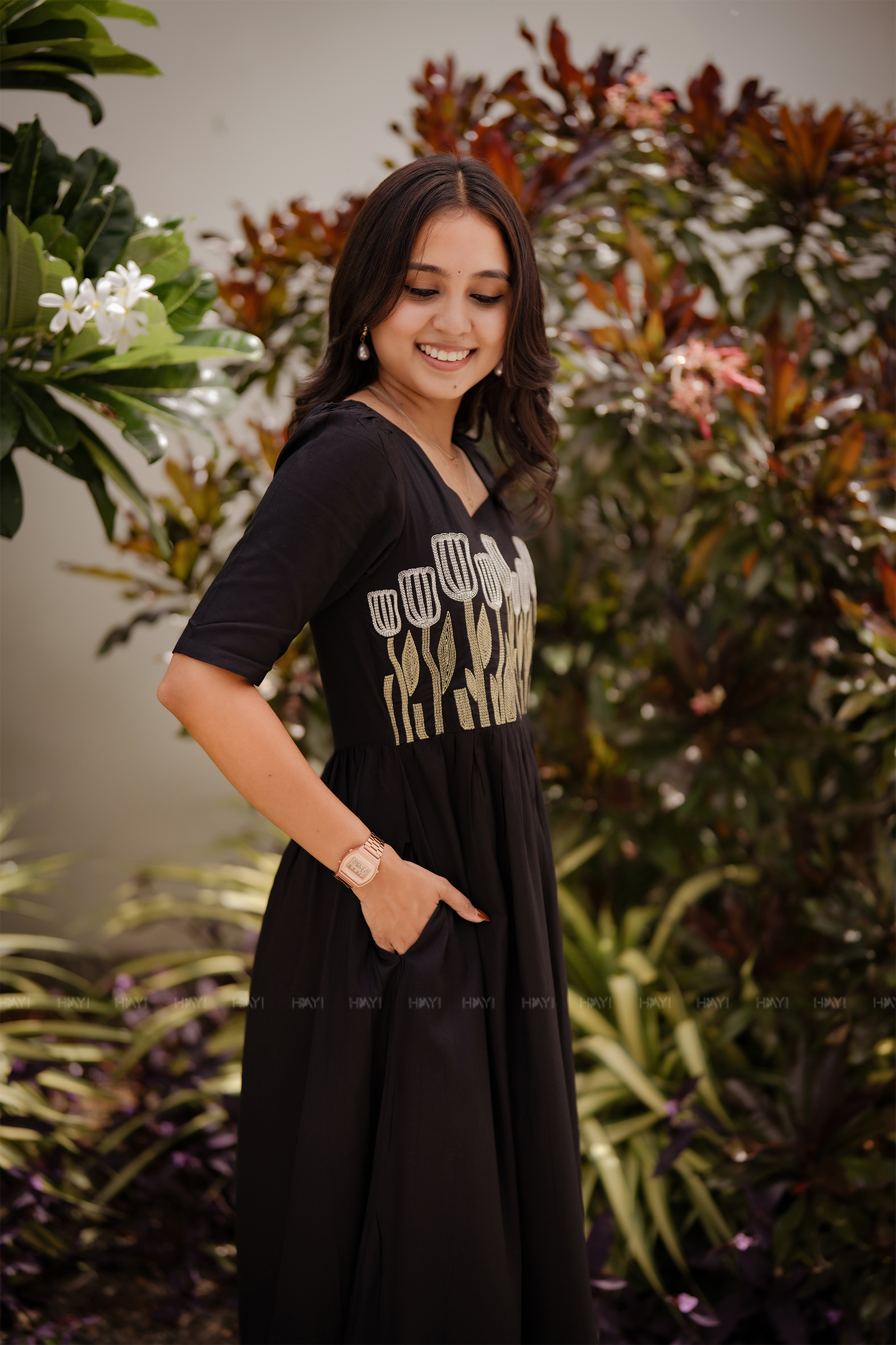 Black Pearl Embroidery Umbrella Outfit